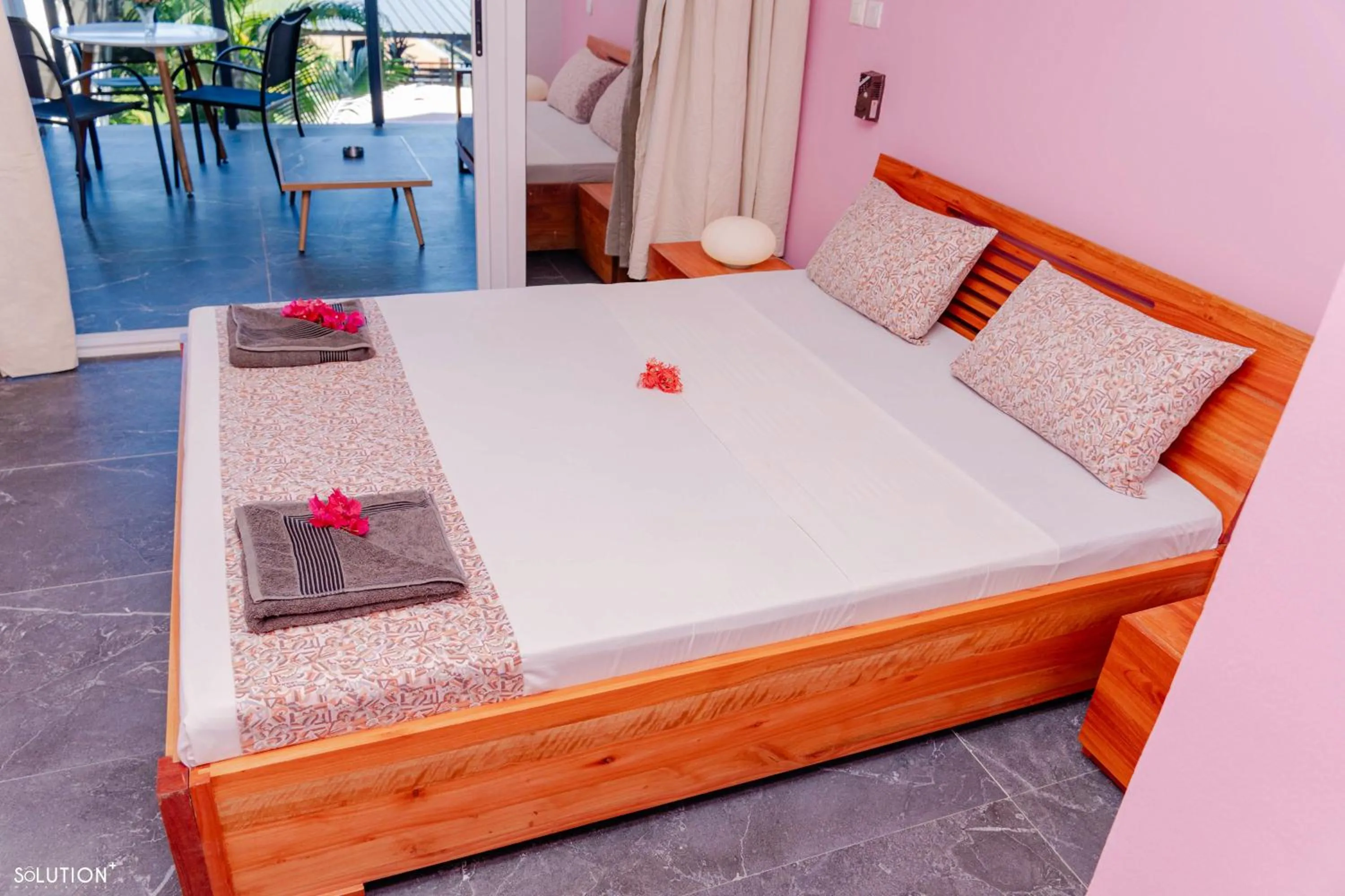 Bed in Hôtel Villa Les Orchidées