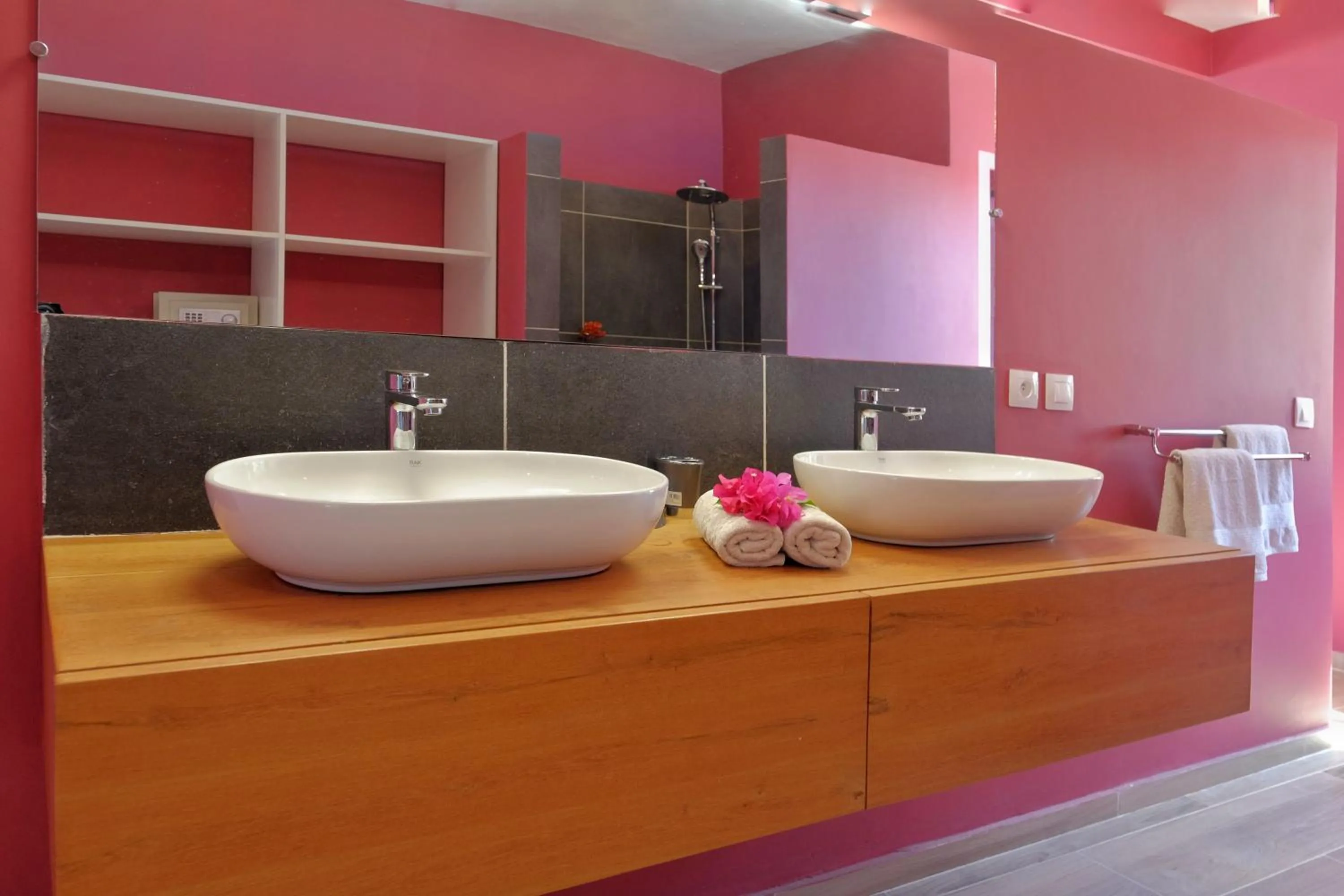 Bathroom in Hôtel Villa Les Orchidées