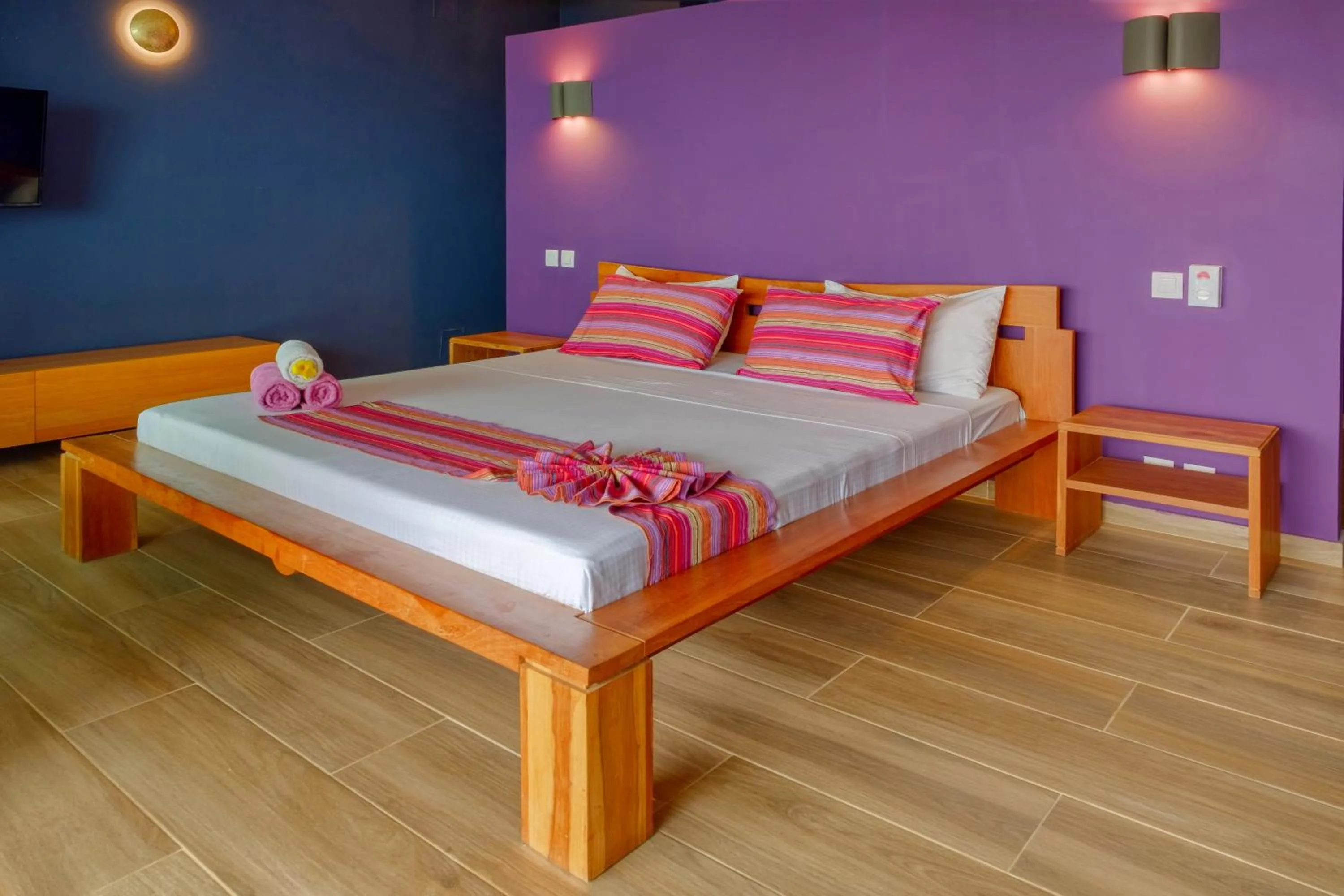Photo of the whole room, Bed in Hôtel Villa Les Orchidées