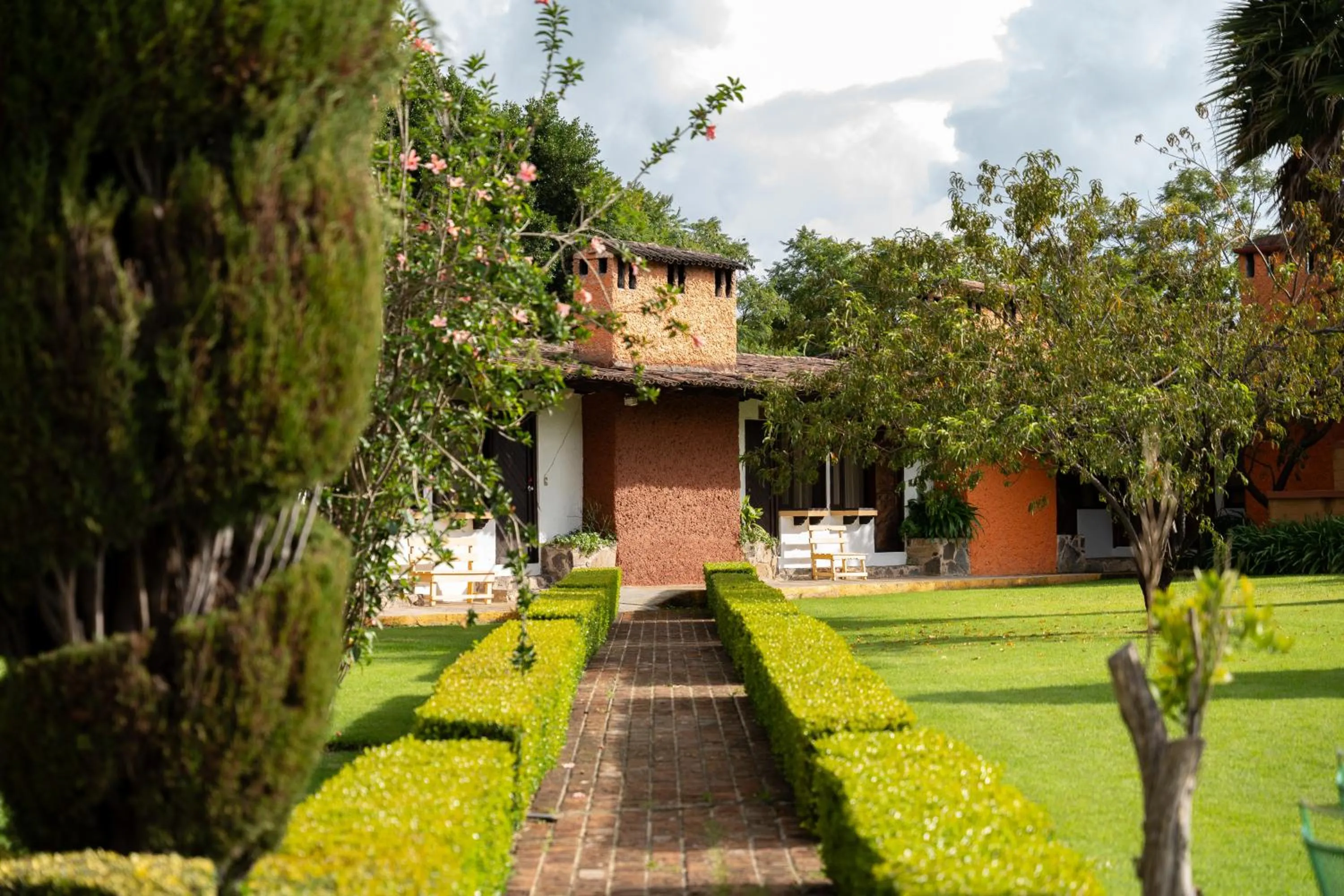 Hotel Rancho Las Margaritas