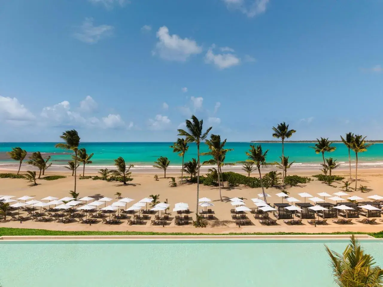 Swimming pool in Secrets Playa Esmeralda Resort & Spa - All Inclusive Swimming pool in Secrets Playa Esmeralda Resort & Spa - All Inclusive