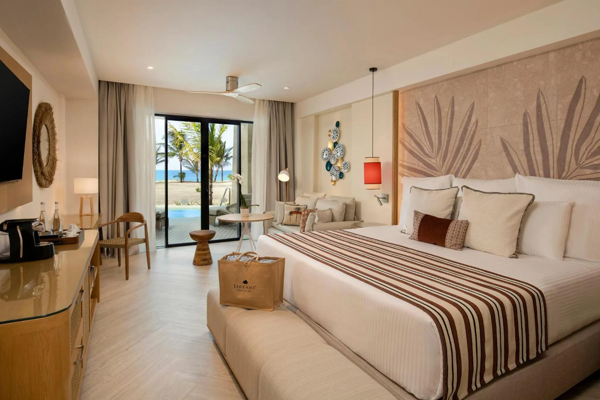 Bed in Dreams Playa Esmeralda Resort & Spa - All Inclusive