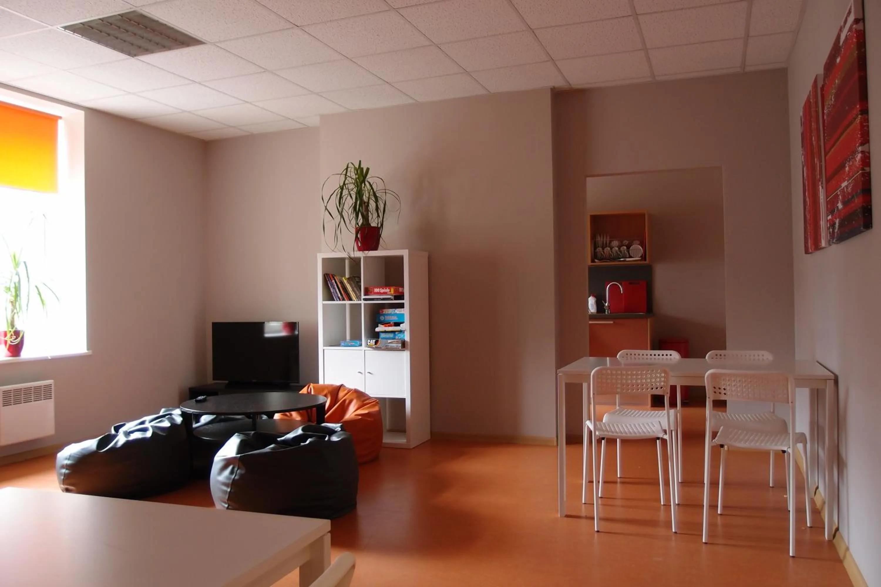 Game Room in Liberty Airy