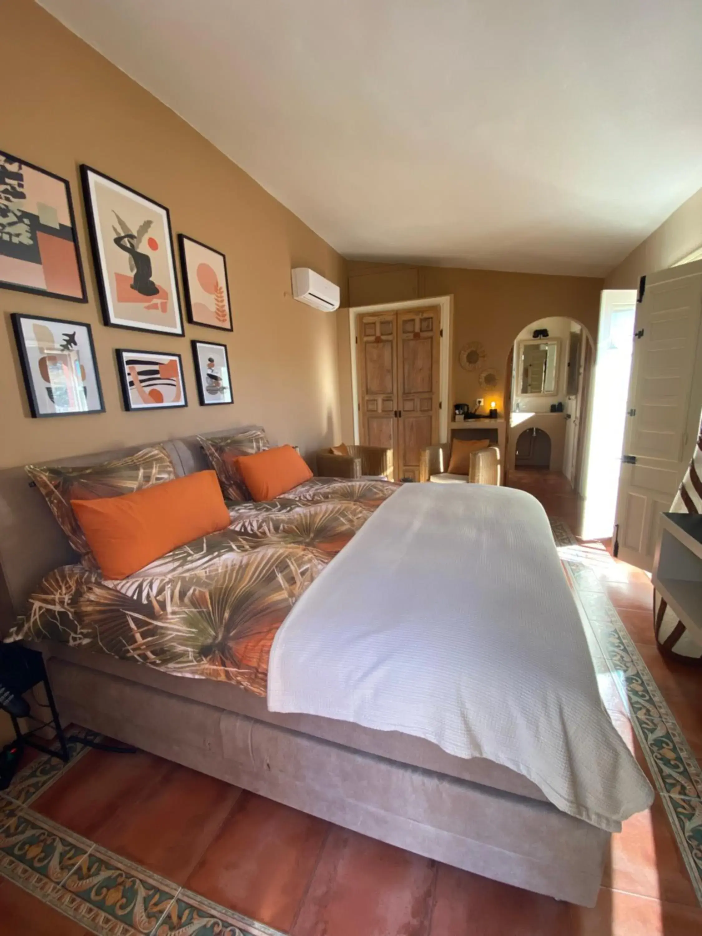 Deluxe King Room in Bed and Breakfast Lagabella Deluxe King Room in Bed and Breakfast Lagabella