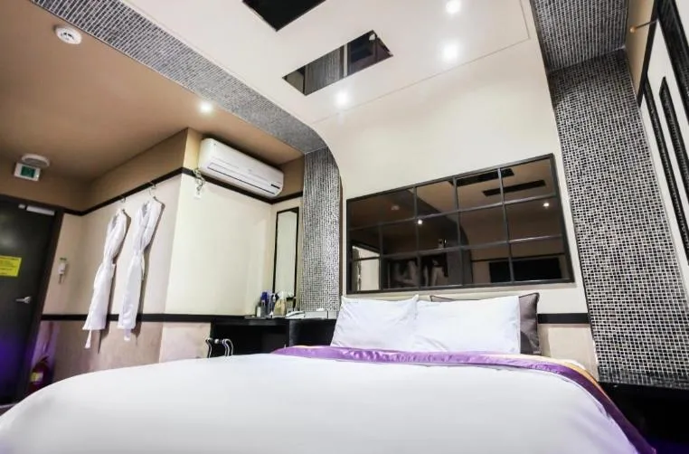 The Zara Hotel