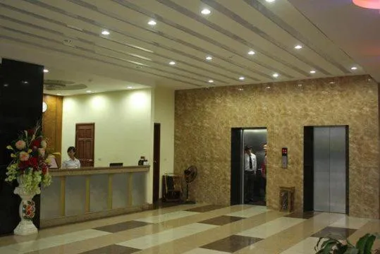 People in Beijing Hotel Vinh - by BAY LUXURY