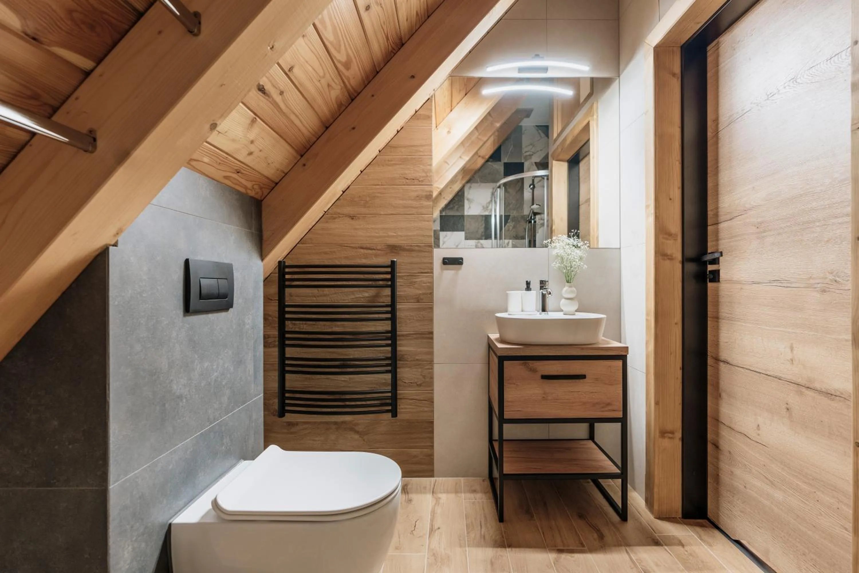 Shower in Apres Ski Bachleda - LoftAffair Collection