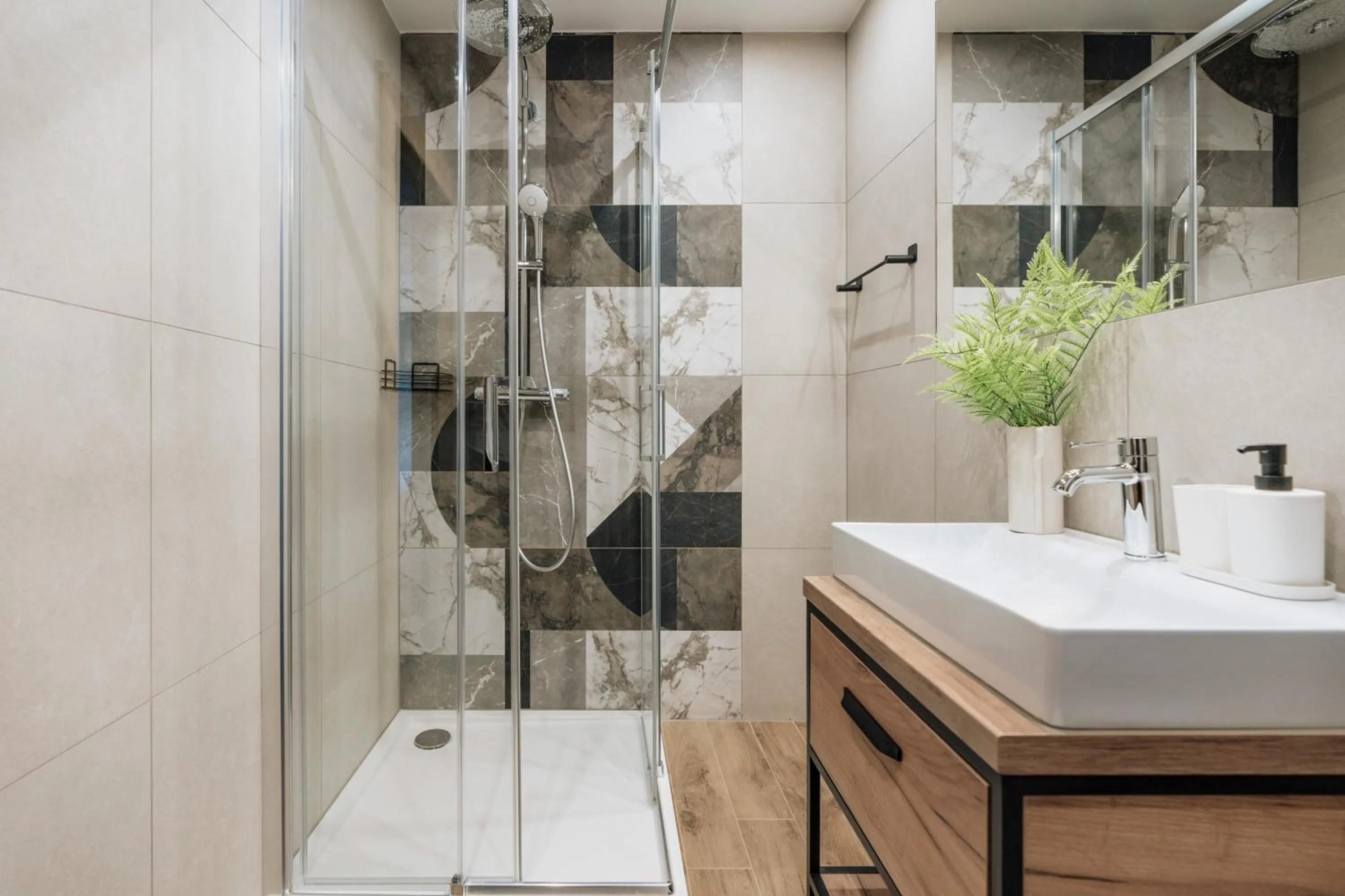 Shower in Apres Ski Bachleda - LoftAffair Collection