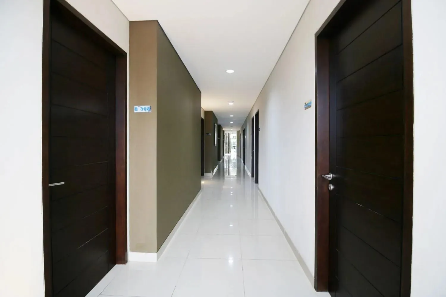 Property building in Residence 12