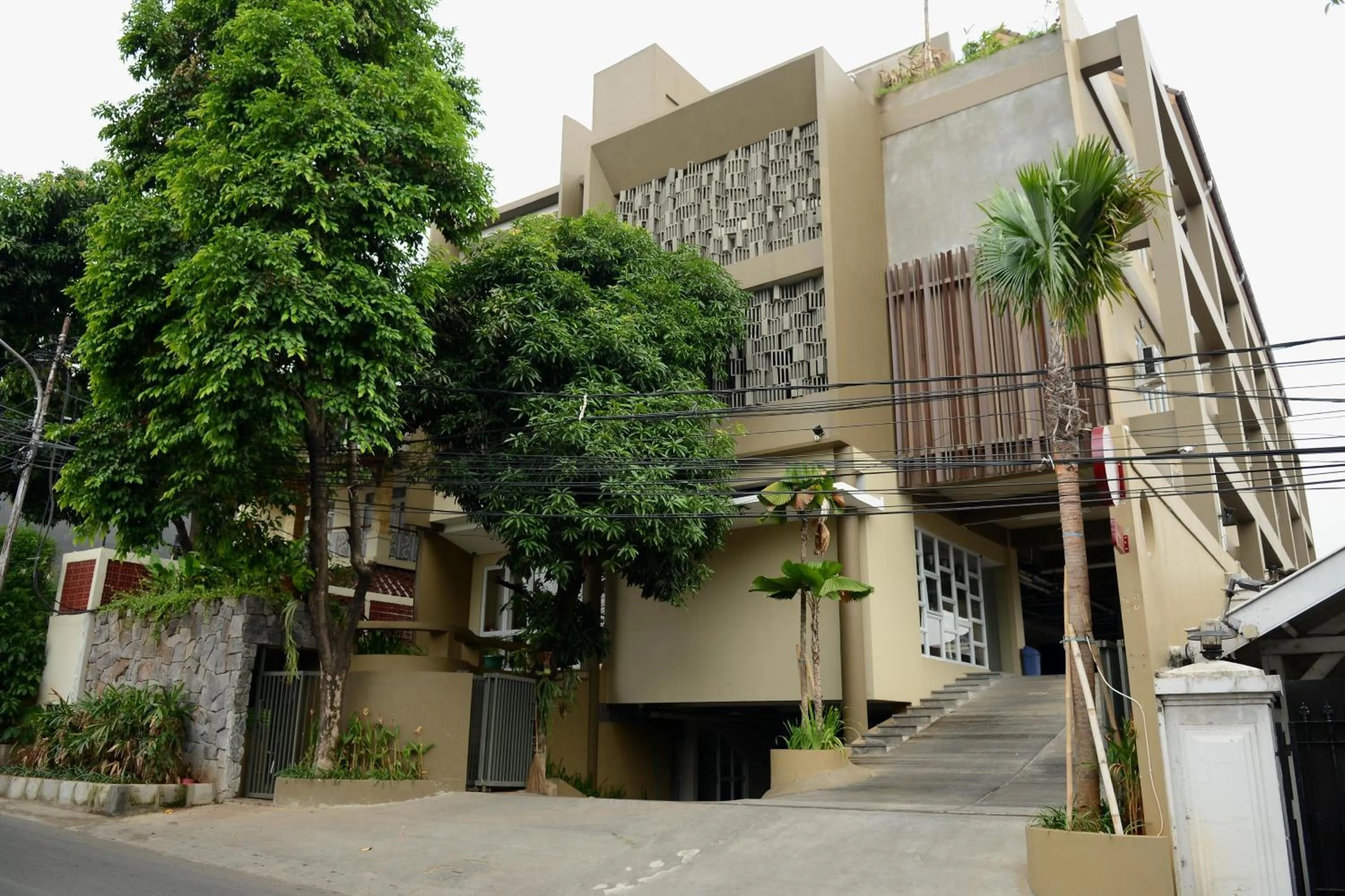 Property building in Residence 12