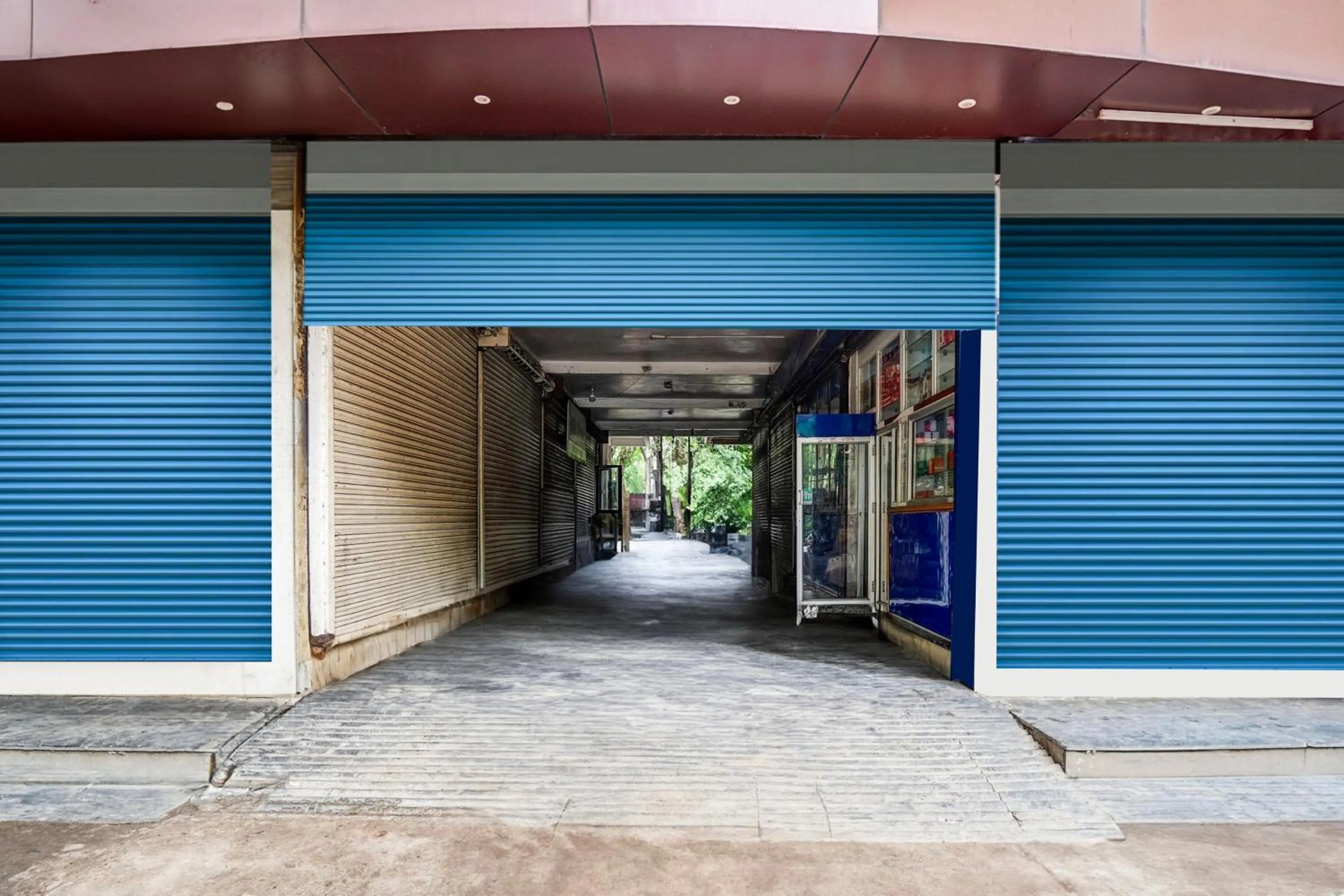 Facade/entrance in Hotel O Shivam In