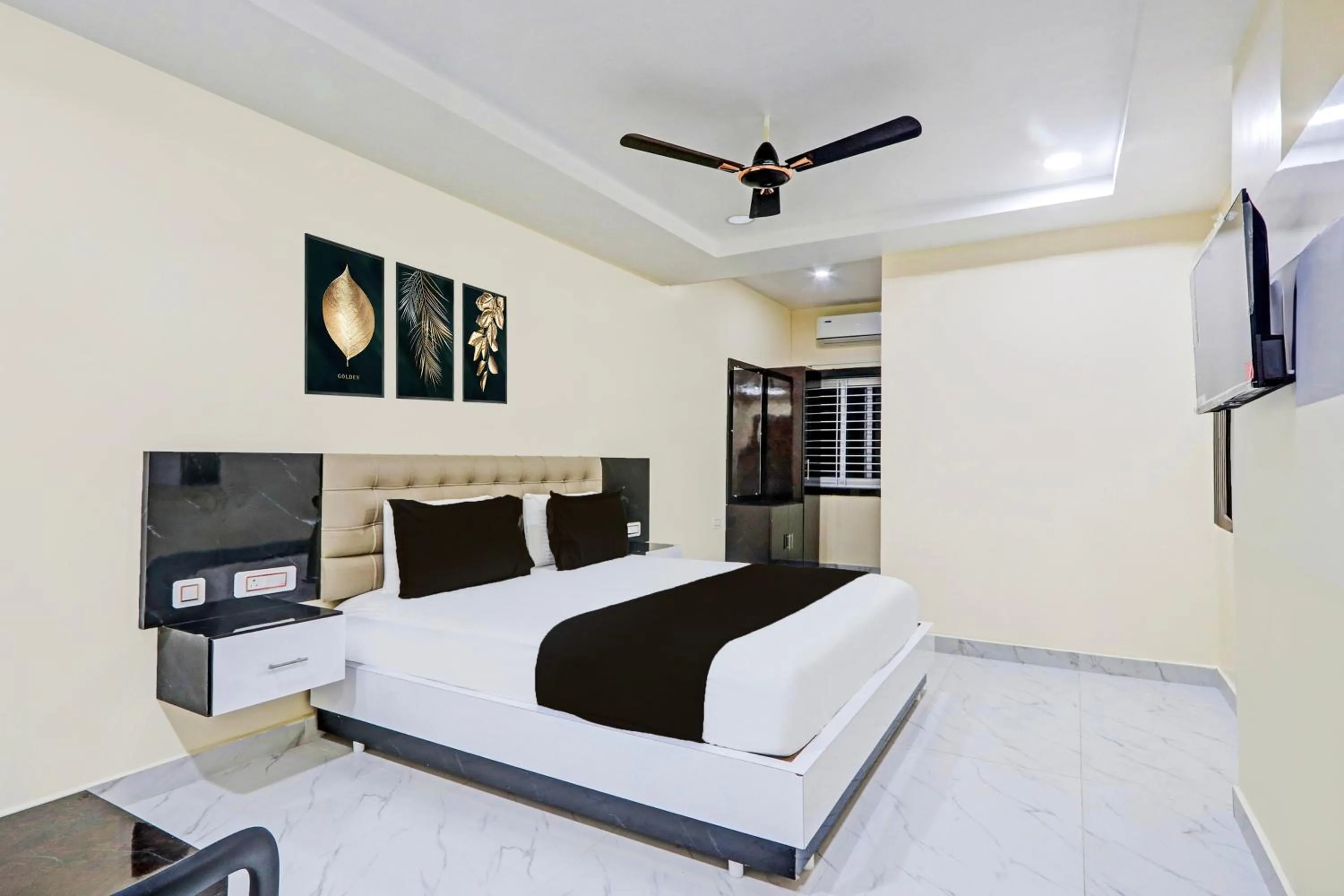 Super Hotel O SRI VISHNU RESIDENCY