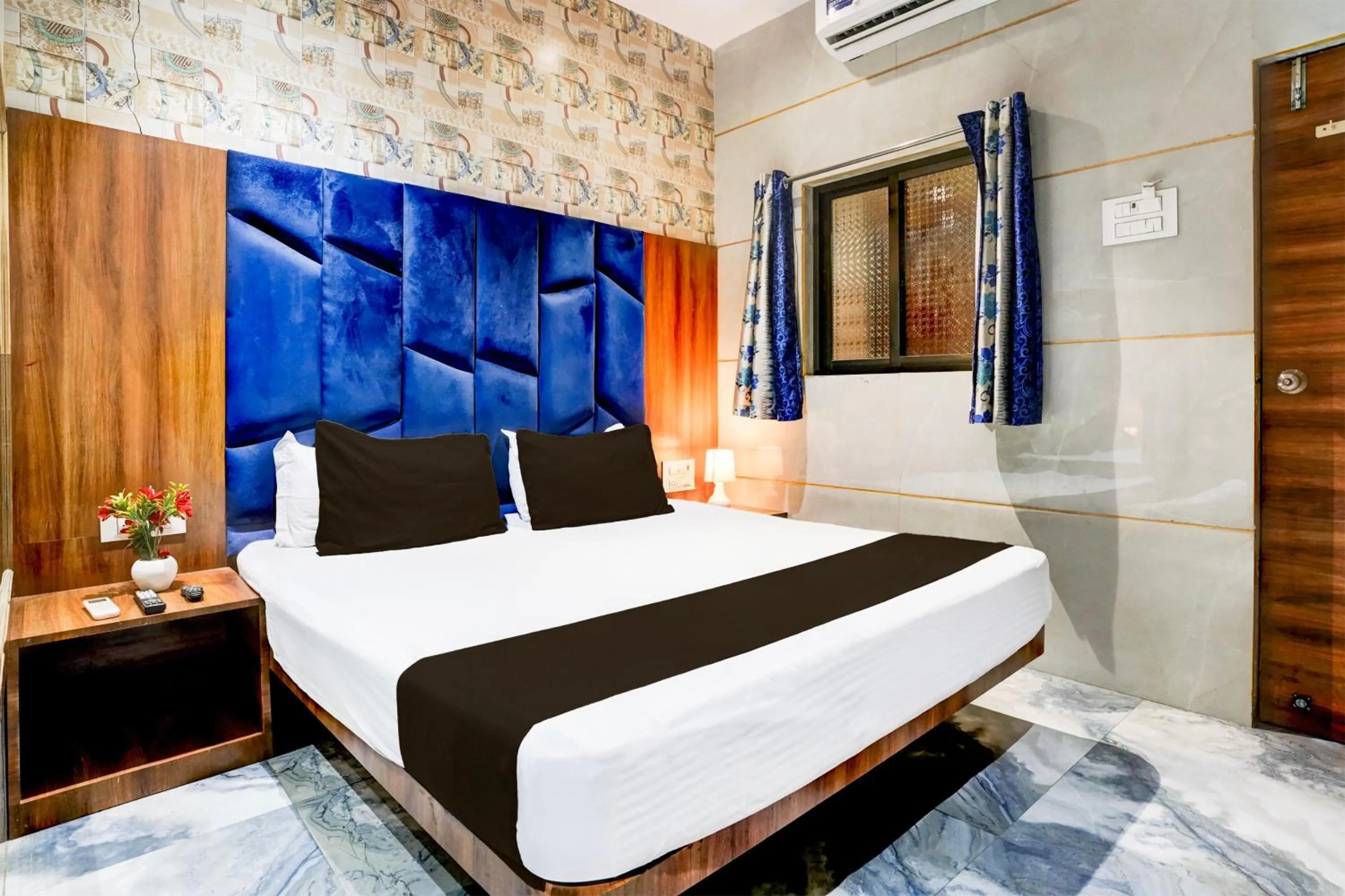 Bedroom, Bed in Hotel O Shiv Sai Residency Lodging & Boarding