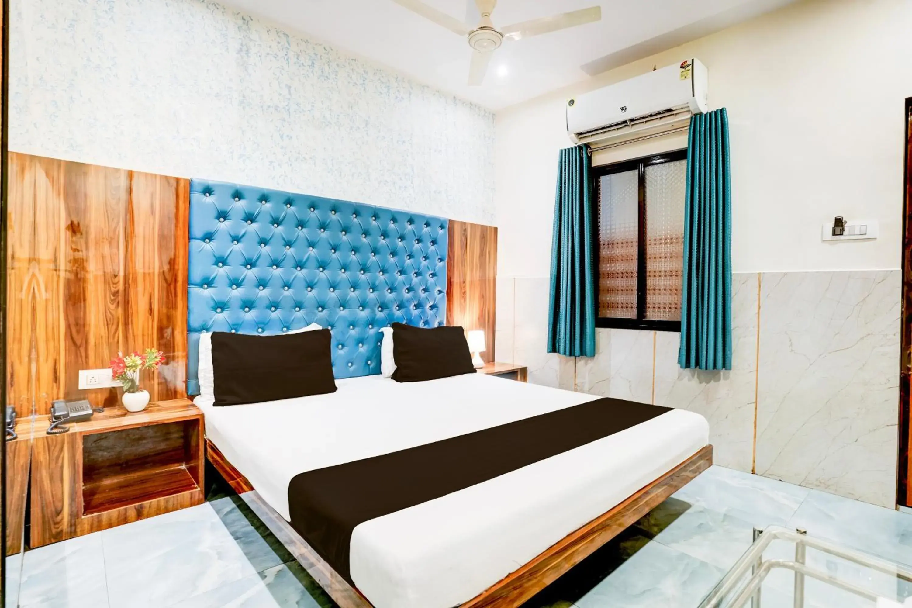 Classic Triple Room - single occupancy in Hotel O Shiv Sai Residency Lodging & Boarding Classic Triple Room - single occupancy in Hotel O Shiv Sai Residency Lodging & Boarding