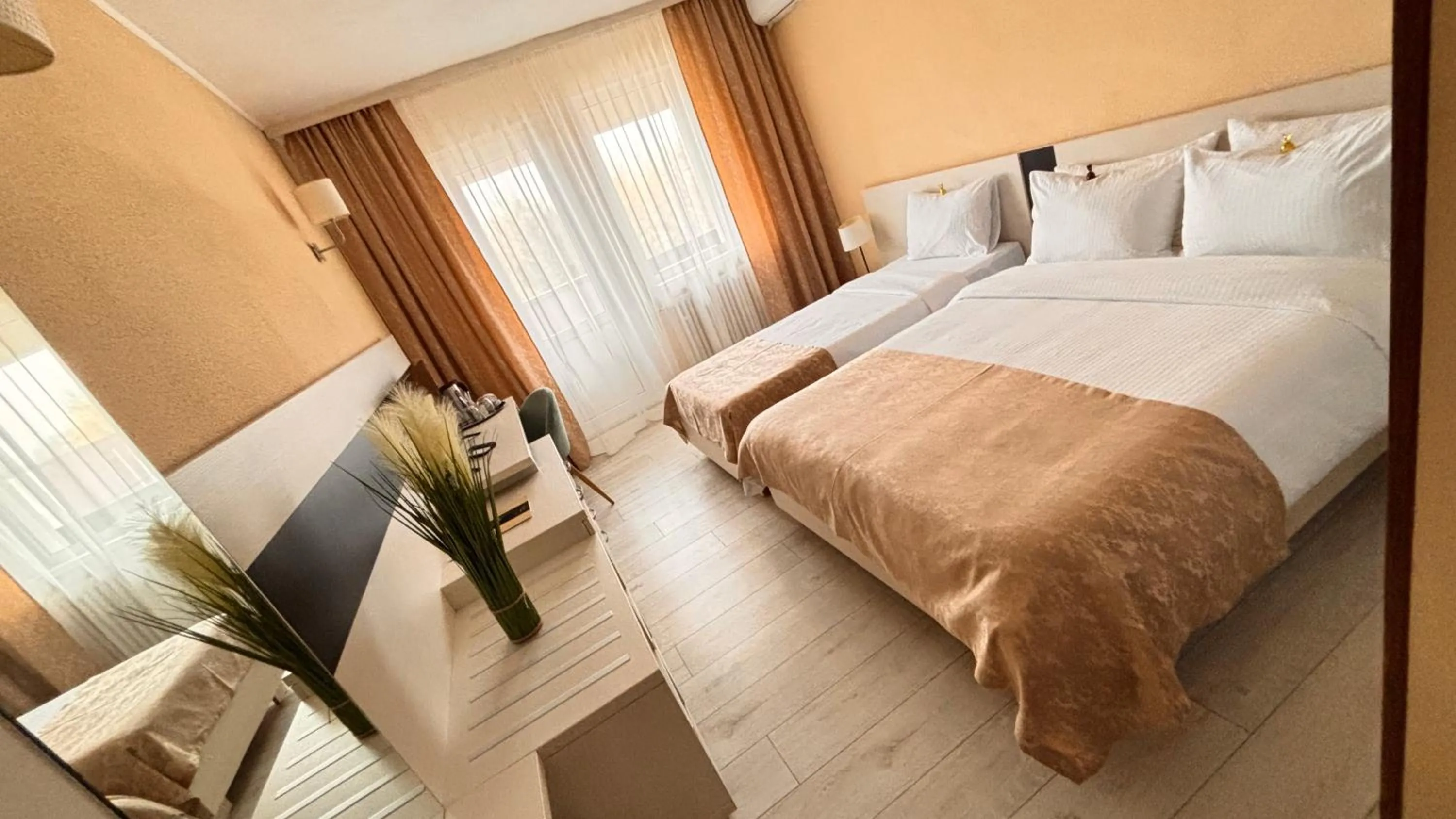 Photo of the whole room, Bed in Hotel Sport B90