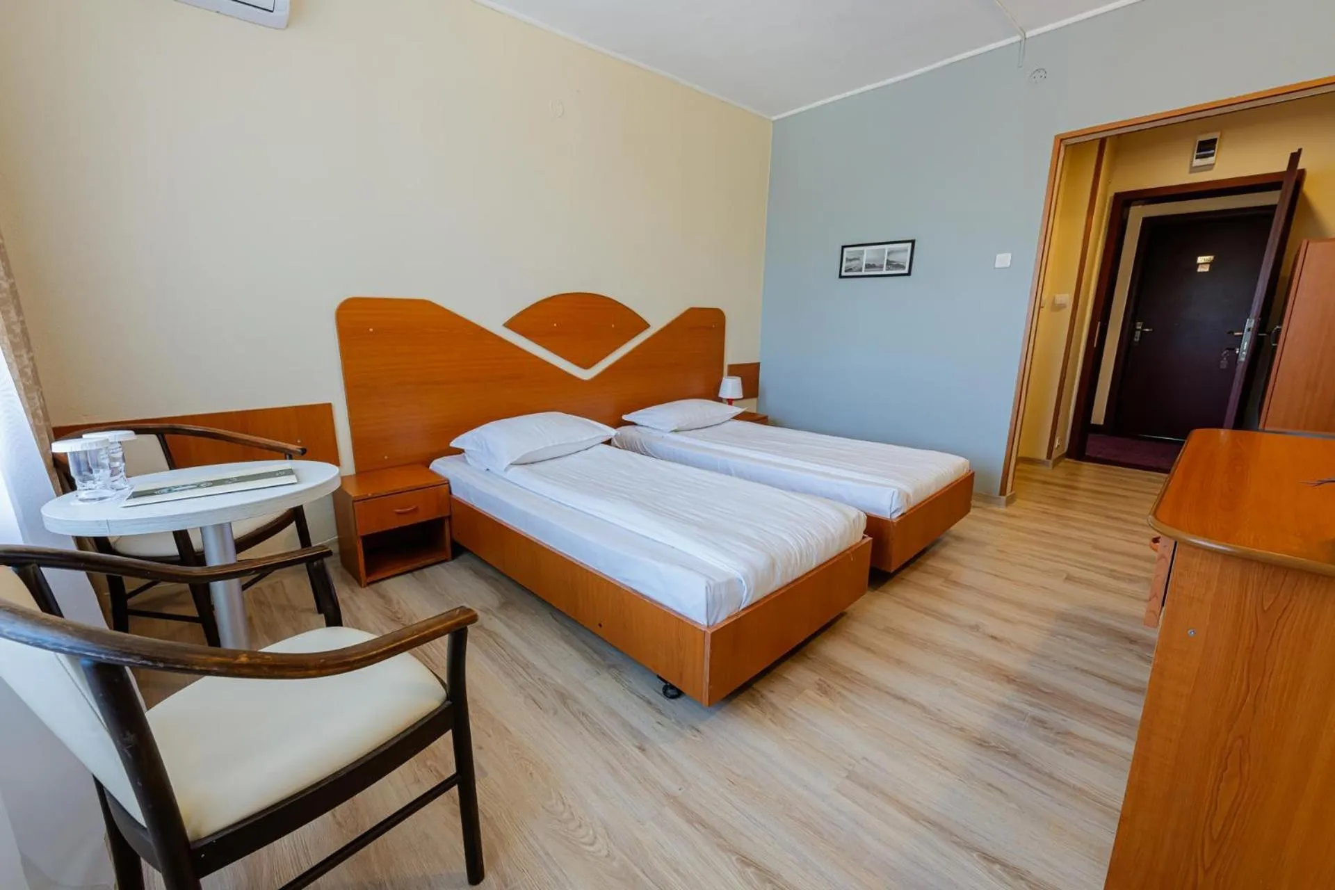 Bedroom, Bed in Hotel Sport B90