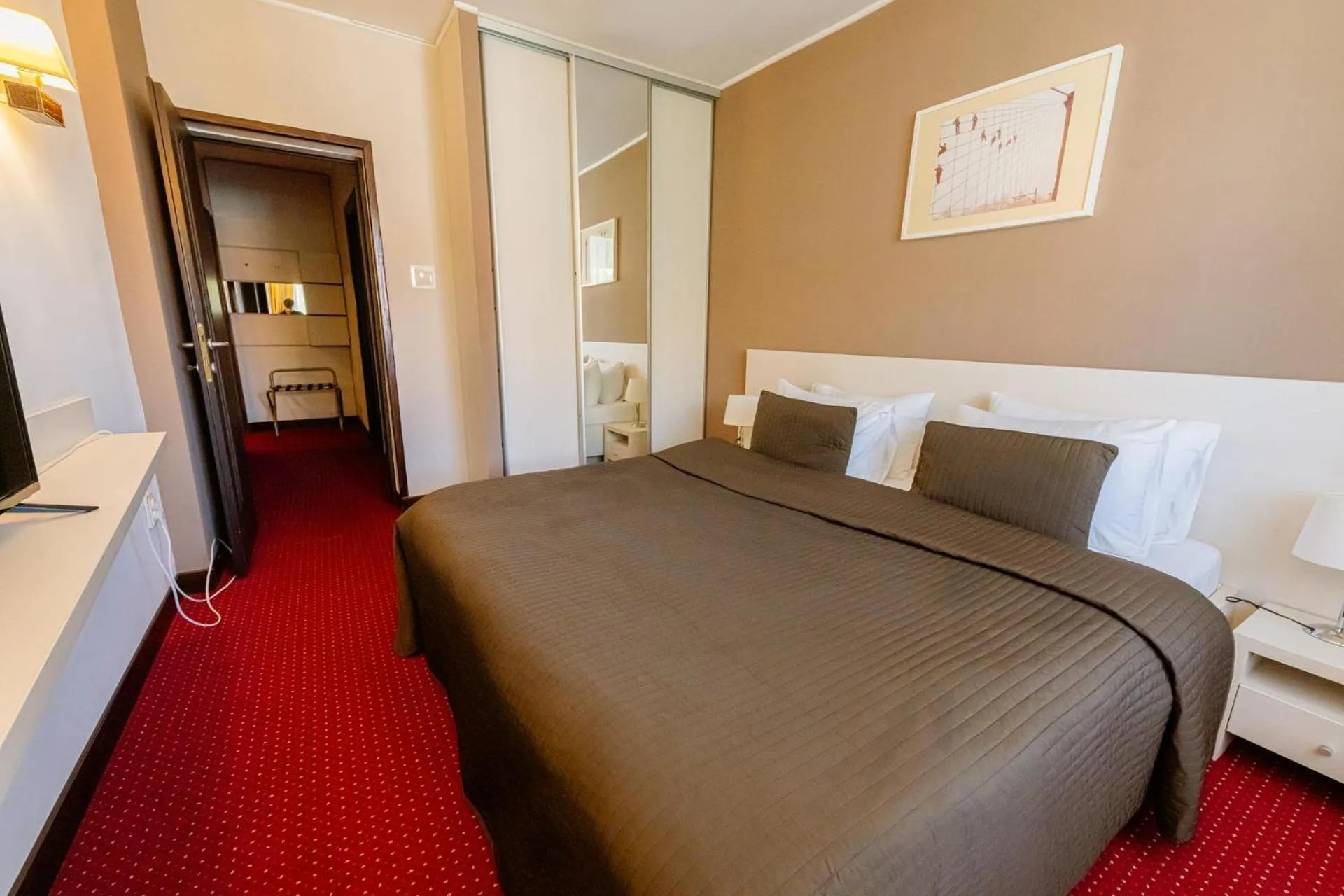 Bedroom, Bed in Hotel Sport B90