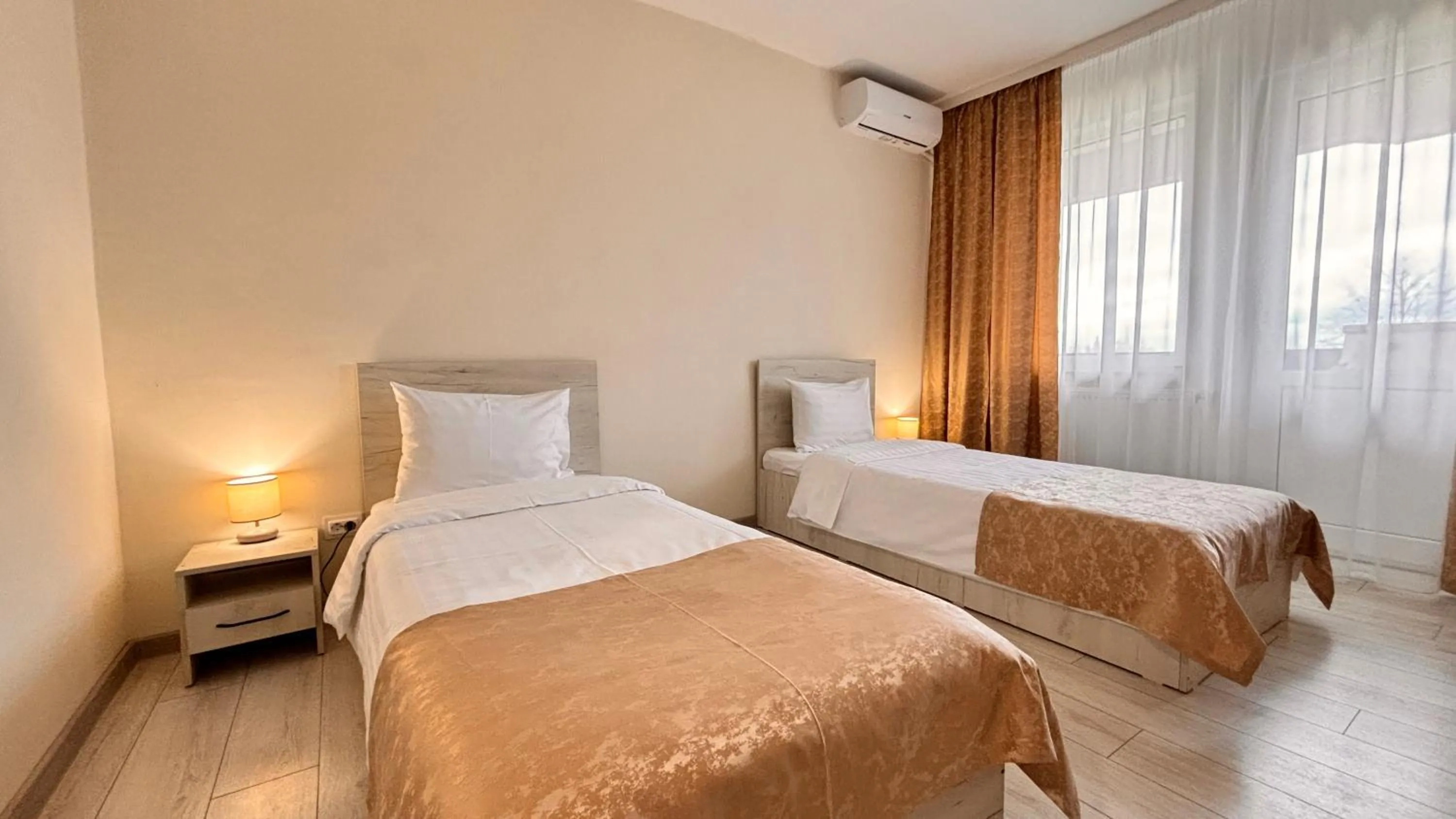 Photo of the whole room, Bed in Hotel Sport B90
