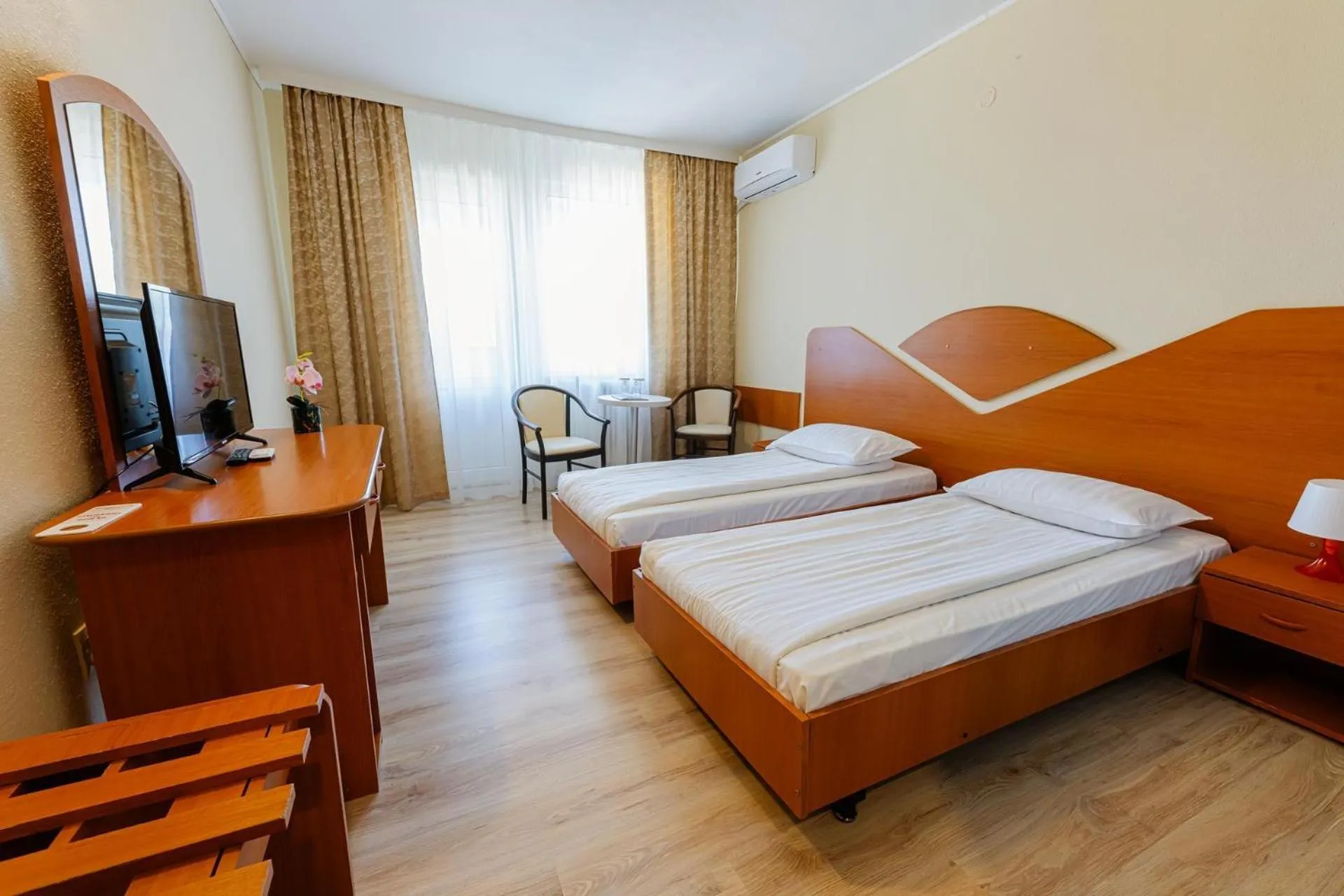 Bedroom, Bed in Hotel Sport B90