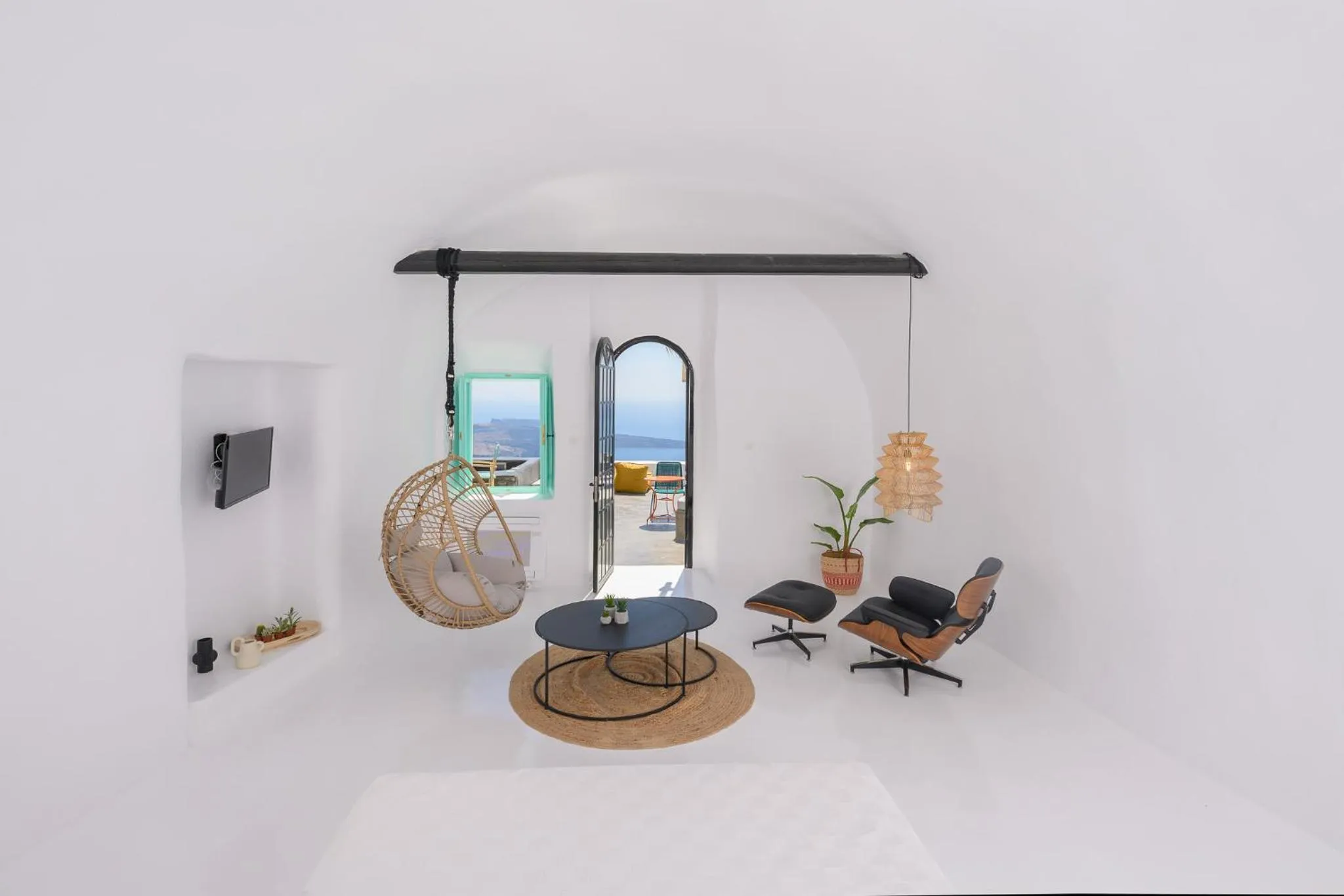 Photo of the whole room in Sophia Luxury Suites