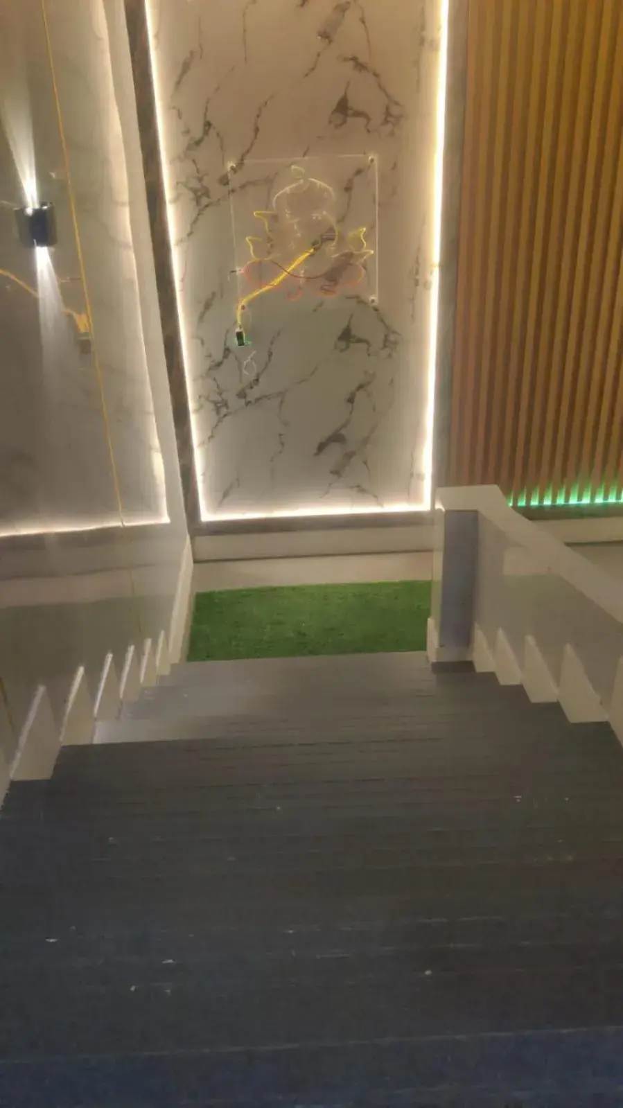 Property building in Royal Inn Property building in Royal Inn