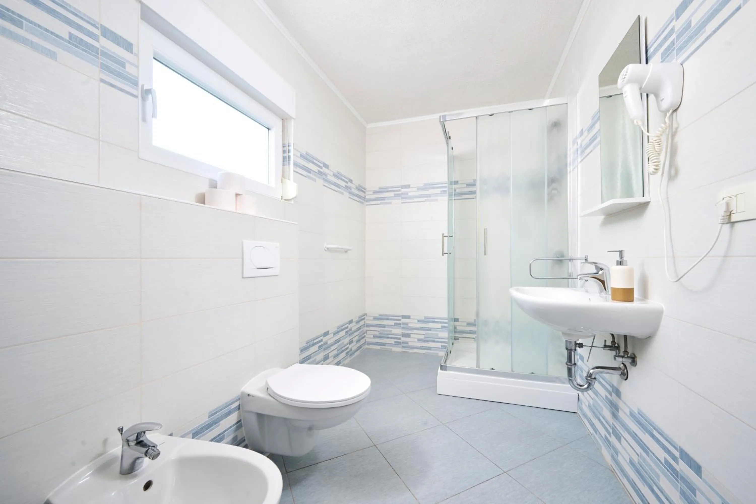 Shower in Apartman Ana
