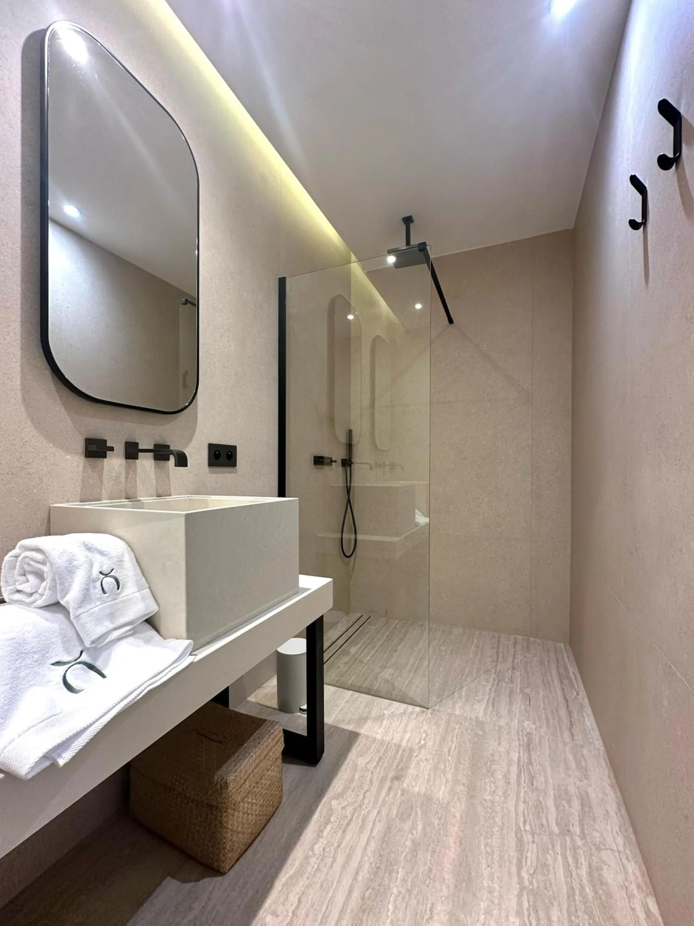 Bathroom in Chateau Pimo