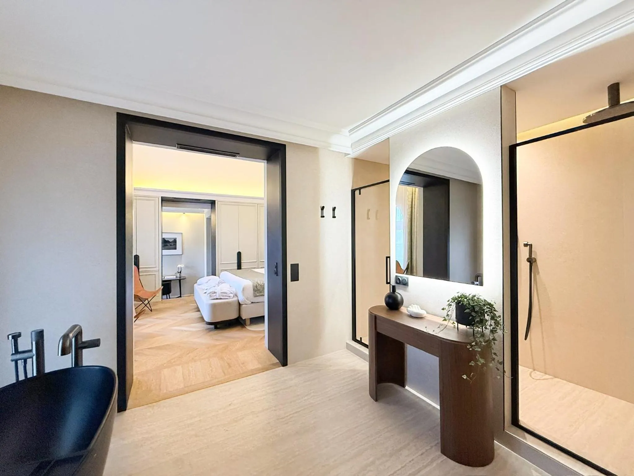 Bathroom, Bed in Chateau Pimo