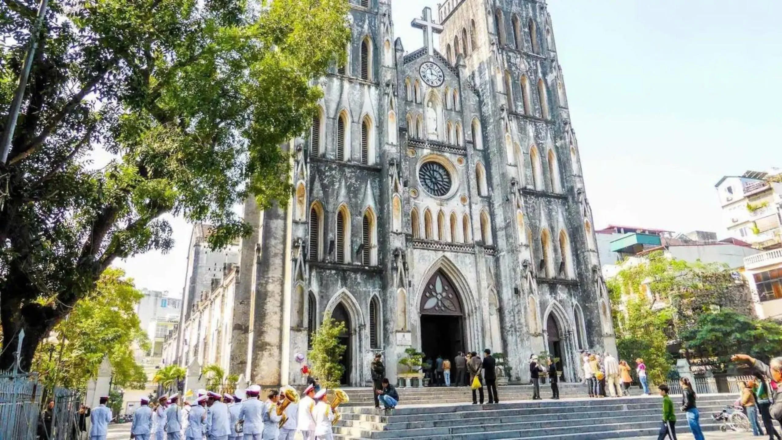 Nearby landmark in Homestay-Kim Mã -Giang Văn Minh