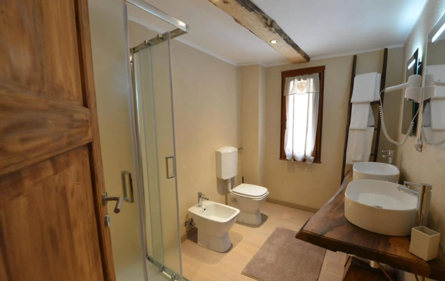 Bathroom in Green Hotel Herbetet