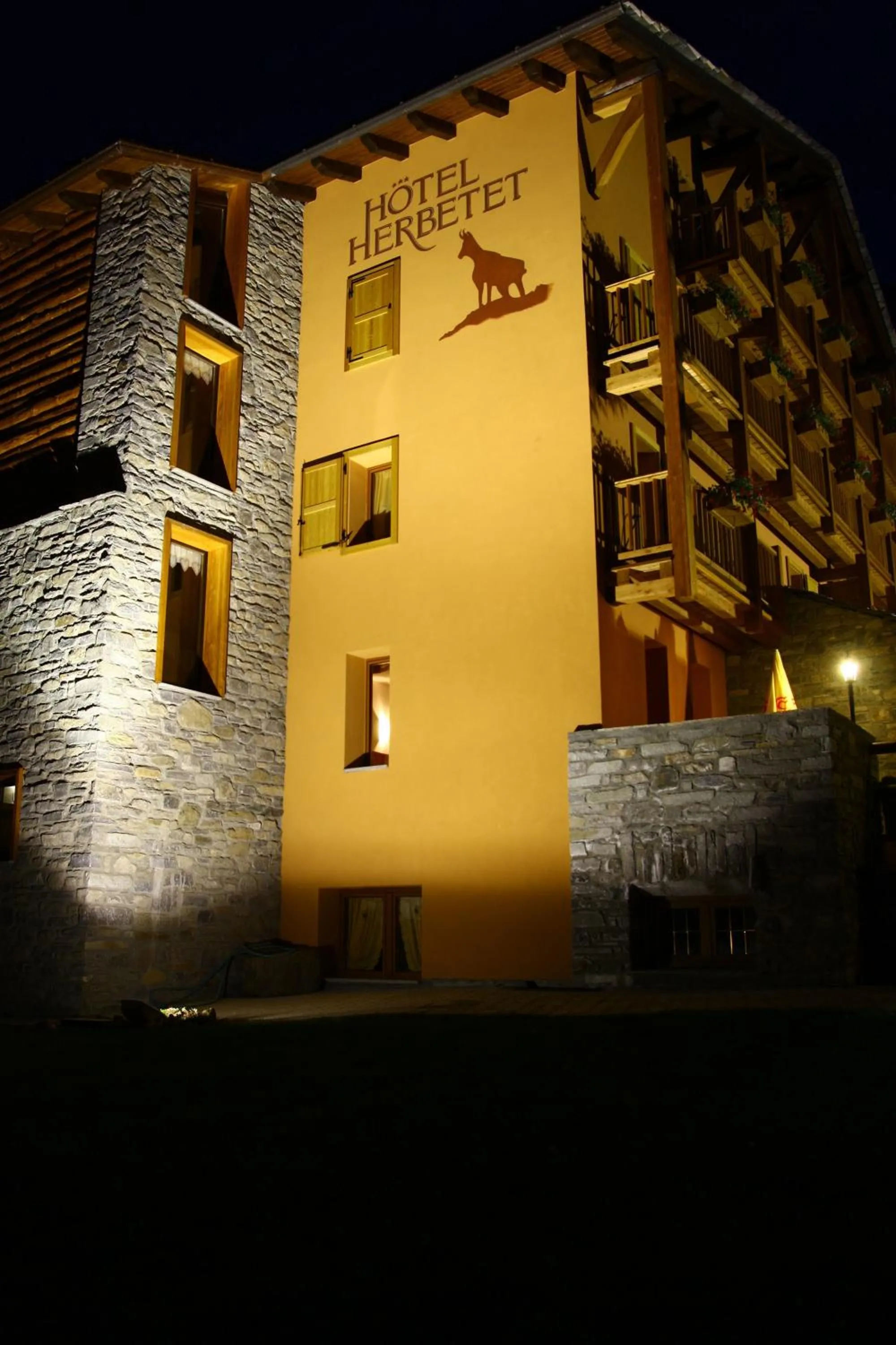 Facade/entrance in Green Hotel Herbetet