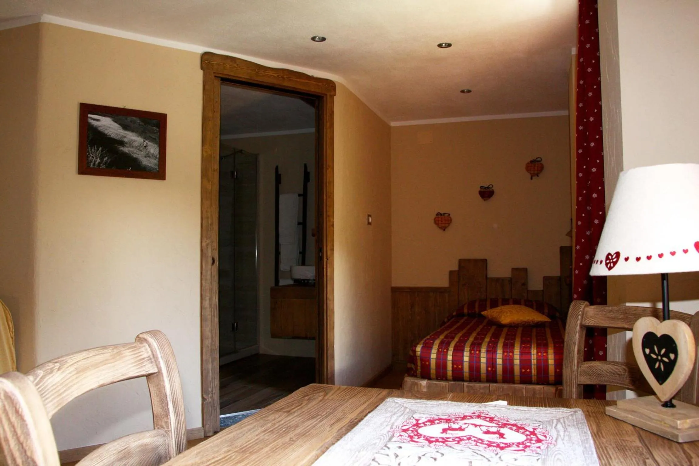 Bedroom, Bed in Green Hotel Herbetet