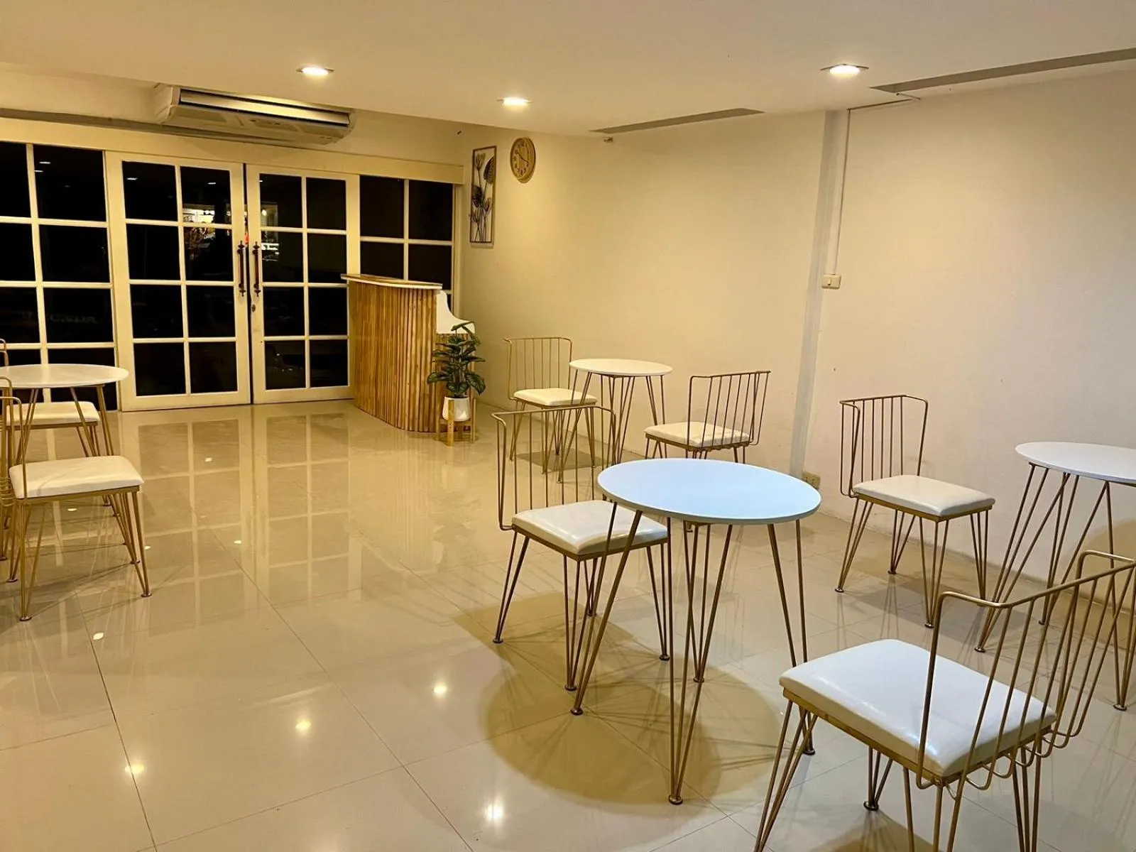 Living room in Comfy Crib Hostel 2