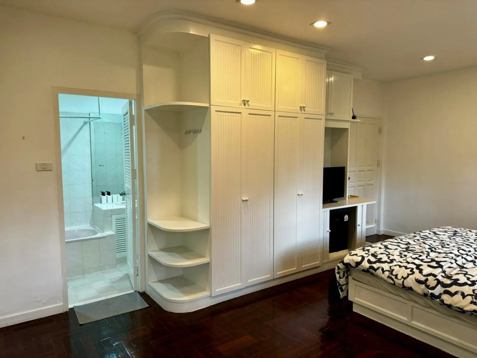 Photo of the whole room in Comfy Crib Hostel 2