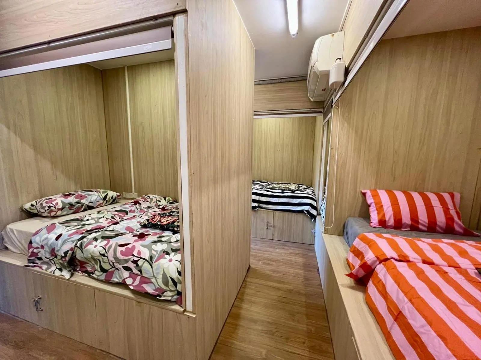 Photo of the whole room, Bed in Comfy Crib Hostel 2