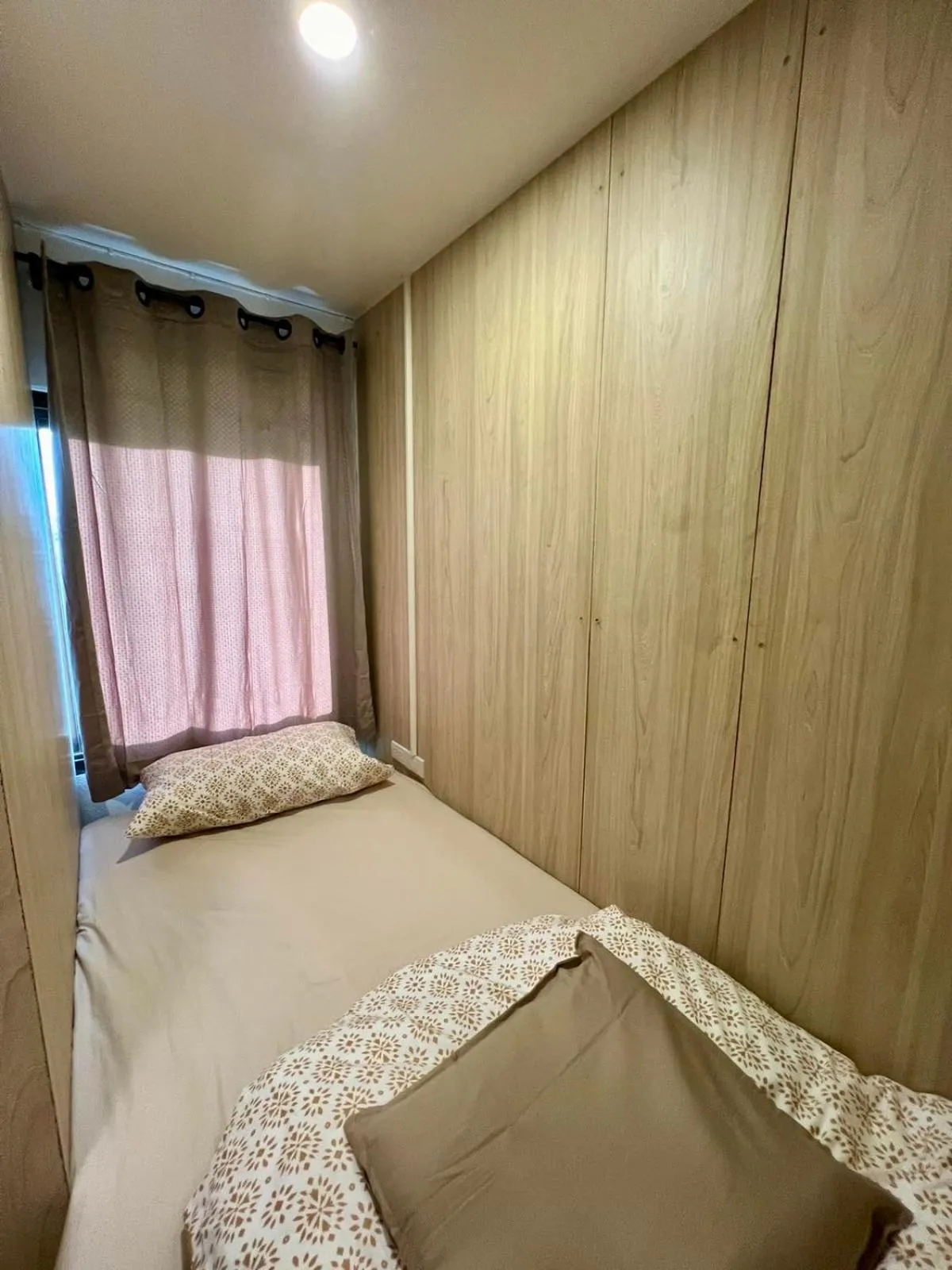 Bed in Comfy Crib Hostel 2