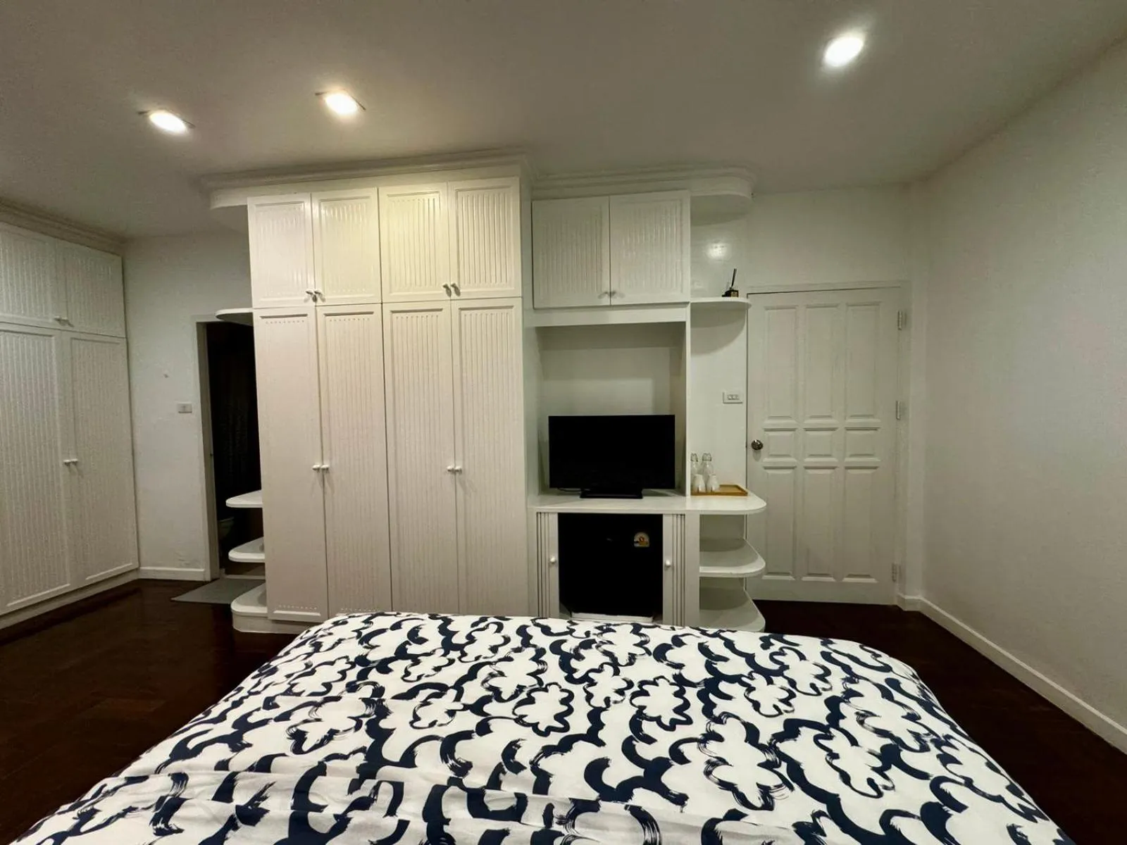 Photo of the whole room, Bed in Comfy Crib Hostel 2