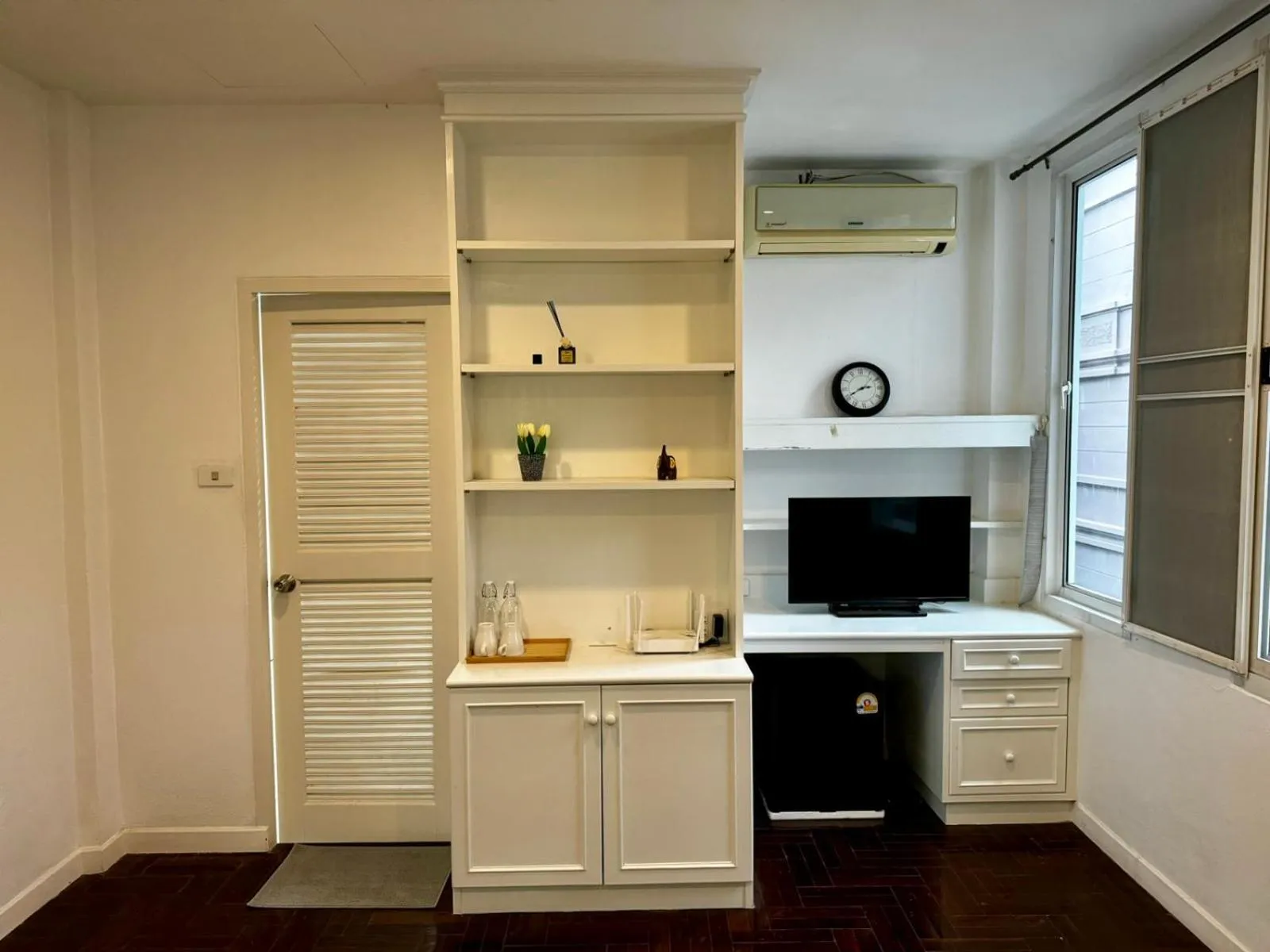 minibar in Comfy Crib Hostel 2