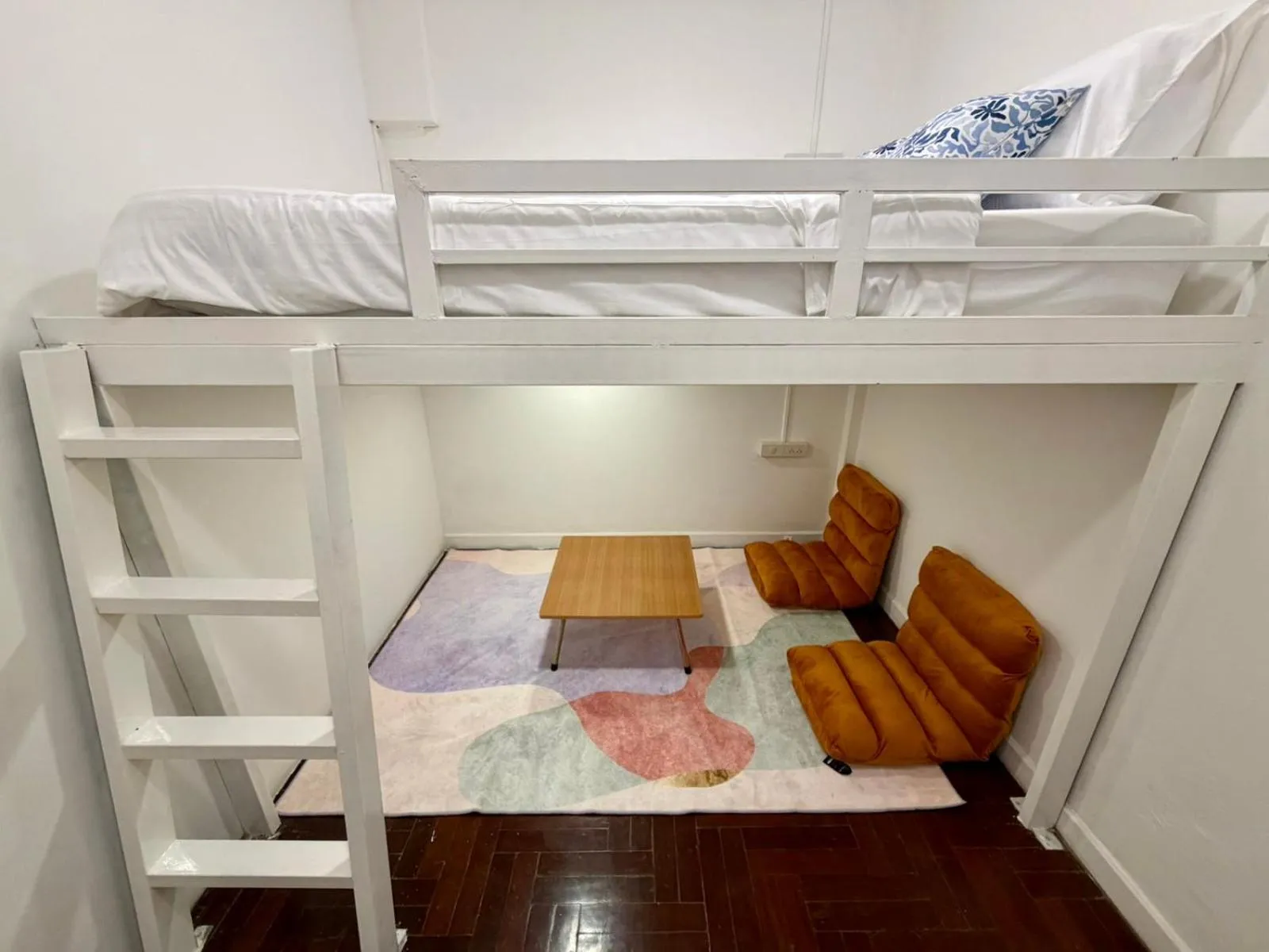 Bed in Comfy Crib Hostel 2