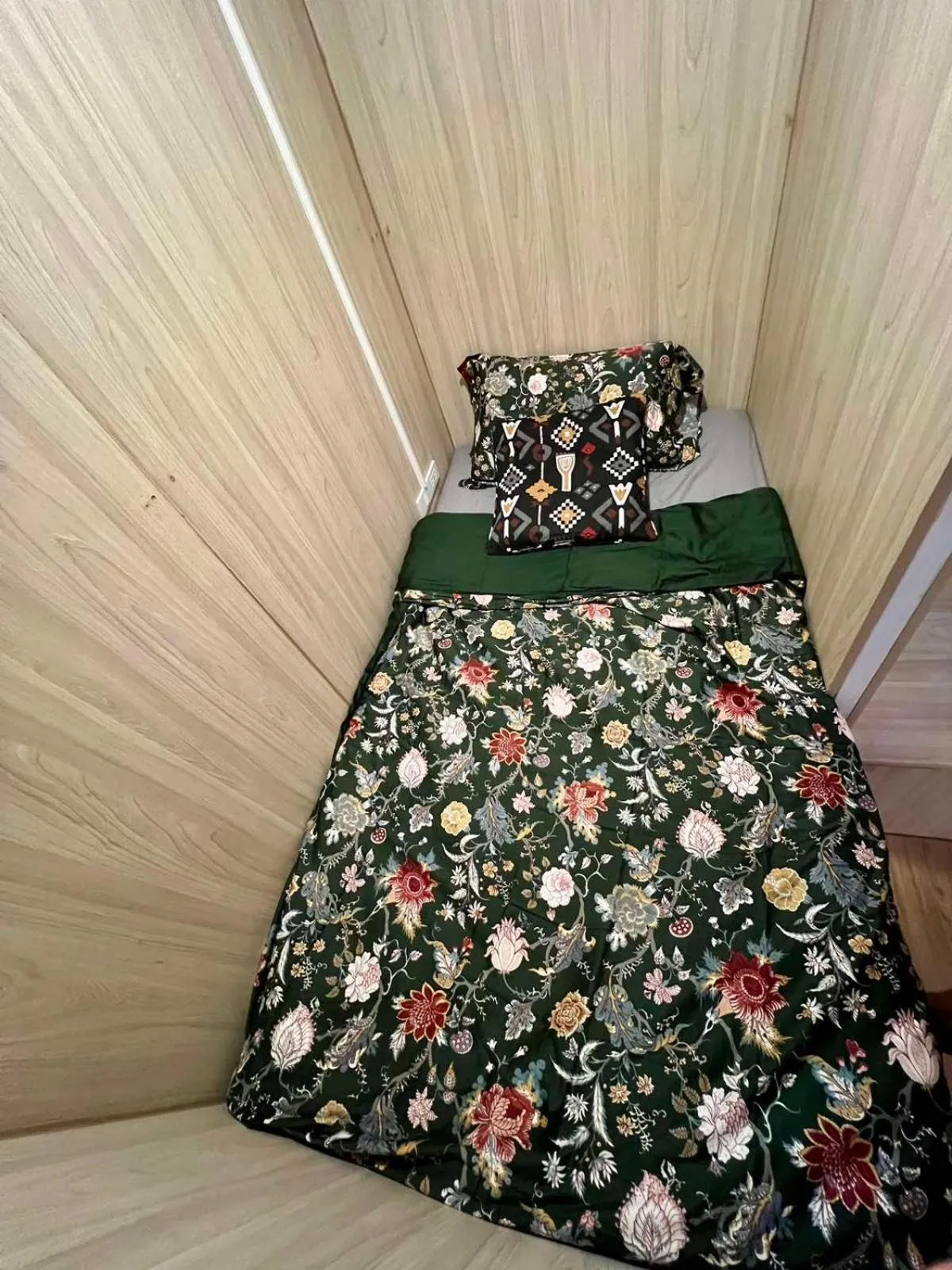 Bed in Comfy Crib Hostel 2