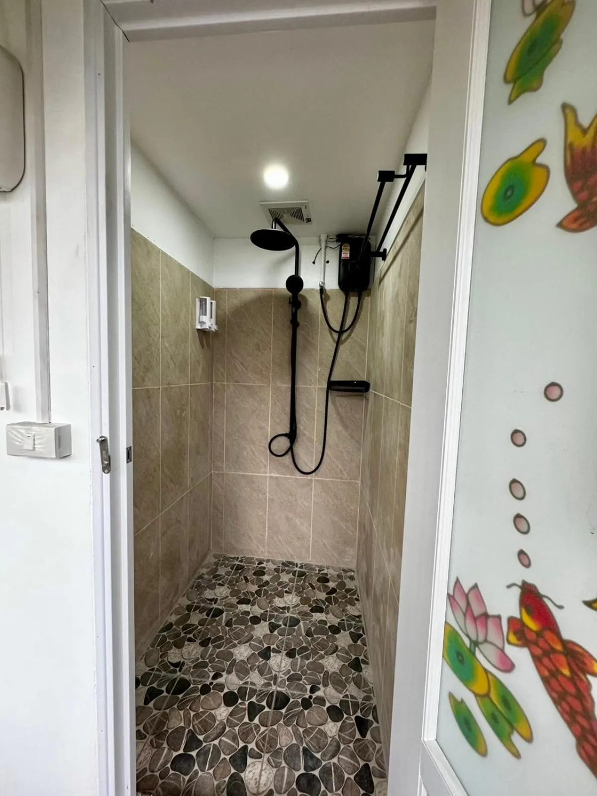 Shower in Comfy Crib Hostel 2