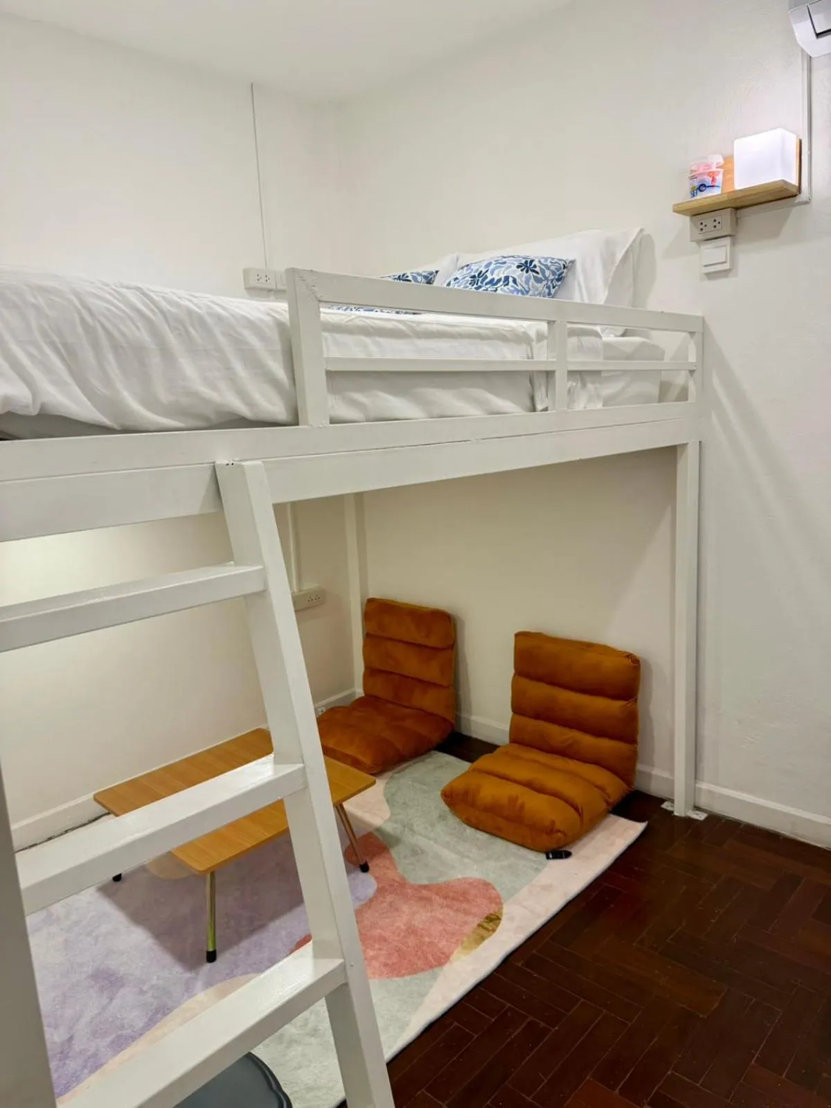 Bed in Comfy Crib Hostel 2