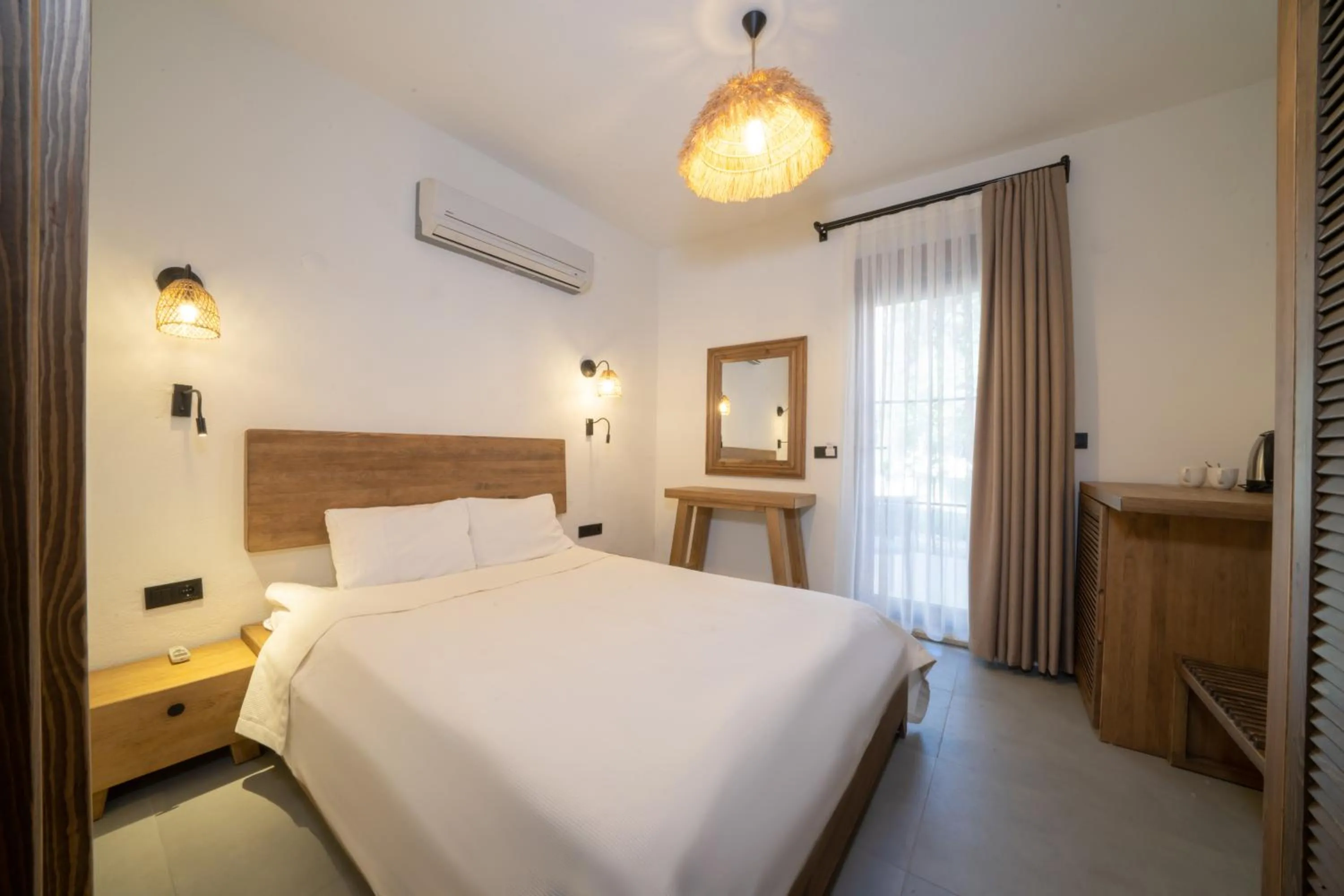 Bed in Zümrüt Çıralı Boutique Hotel