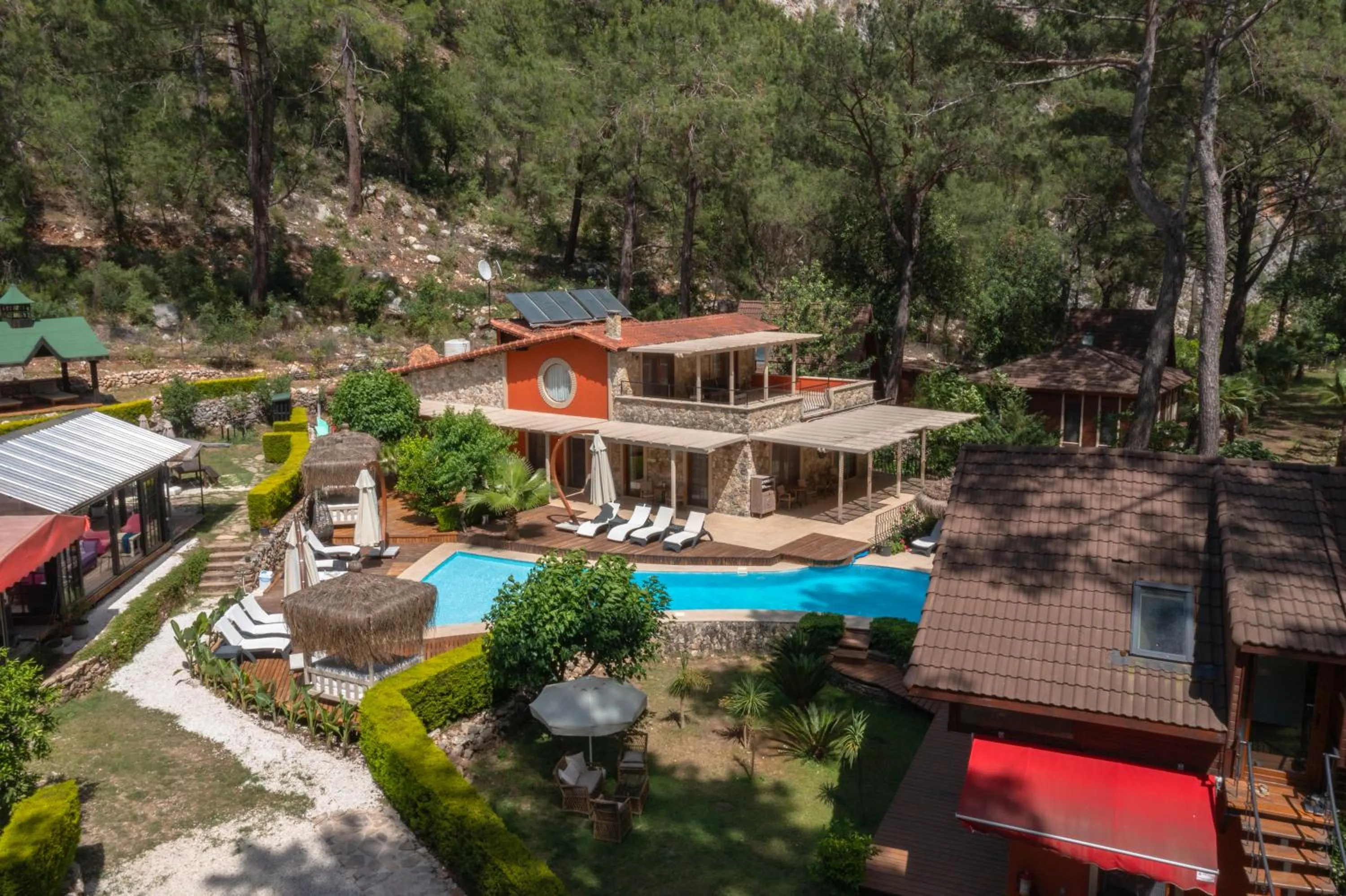 Zümrüt Çıralı Boutique Hotel
