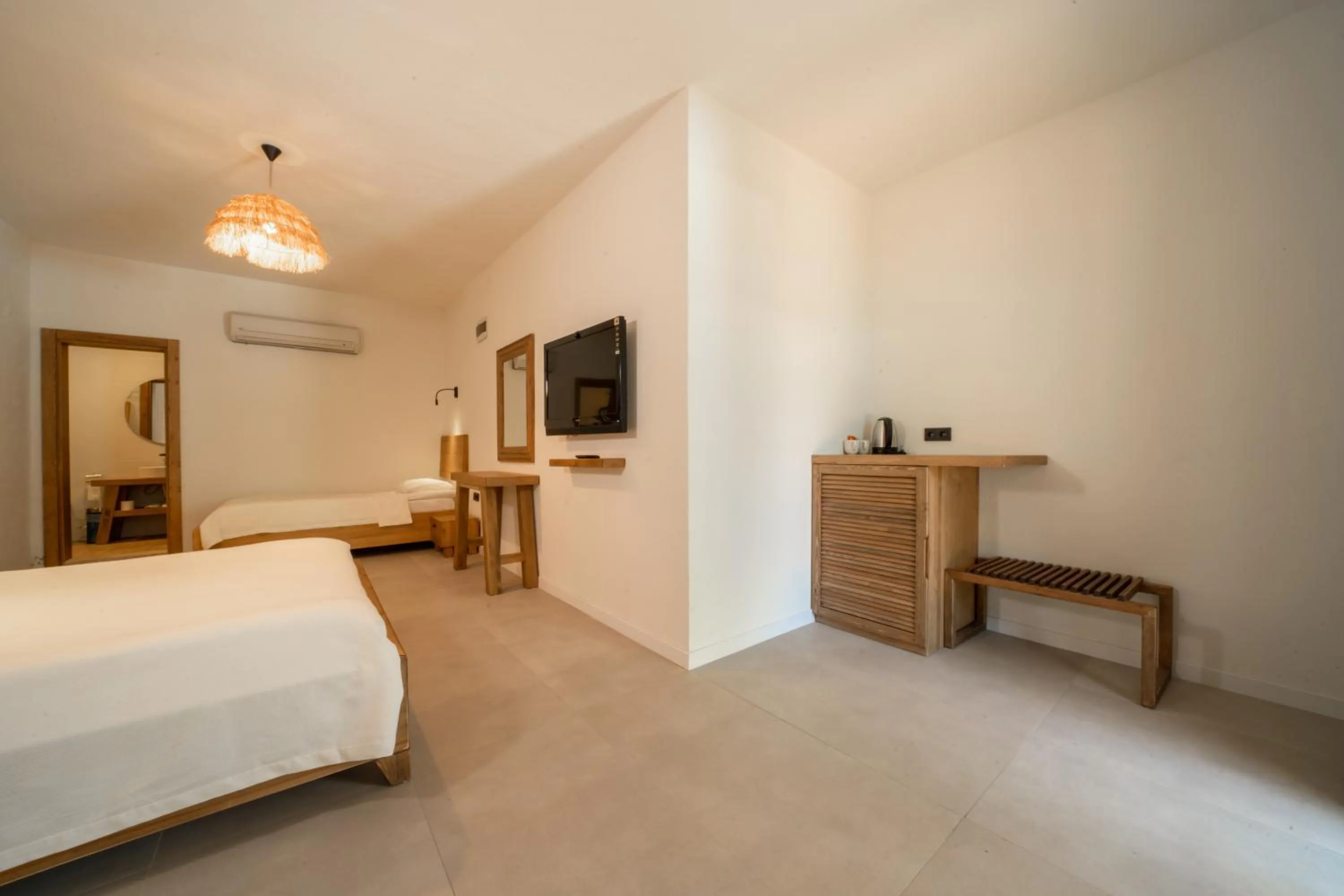 Bed in Zümrüt Çıralı Boutique Hotel