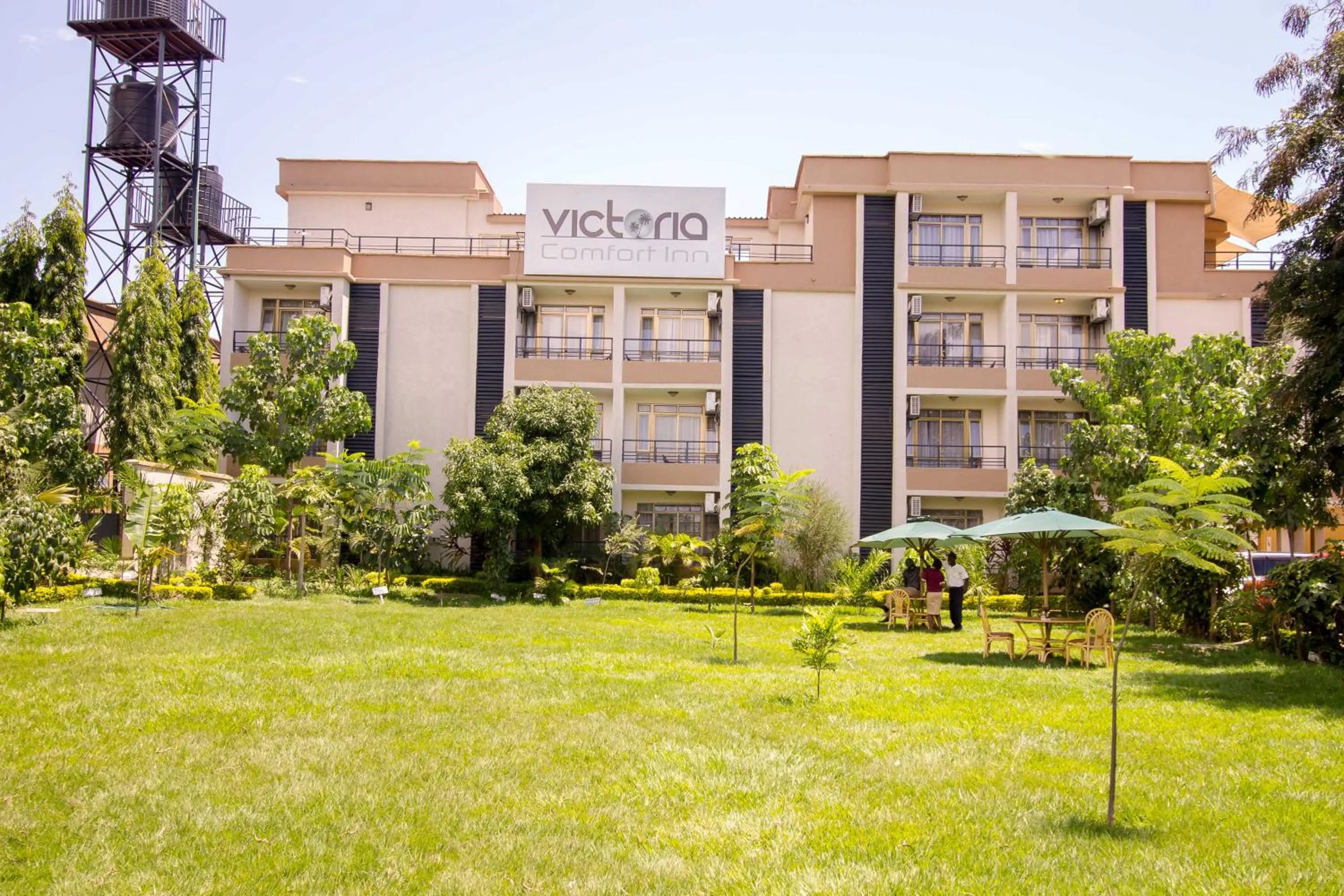 Property building in Victoria Comfort Inn