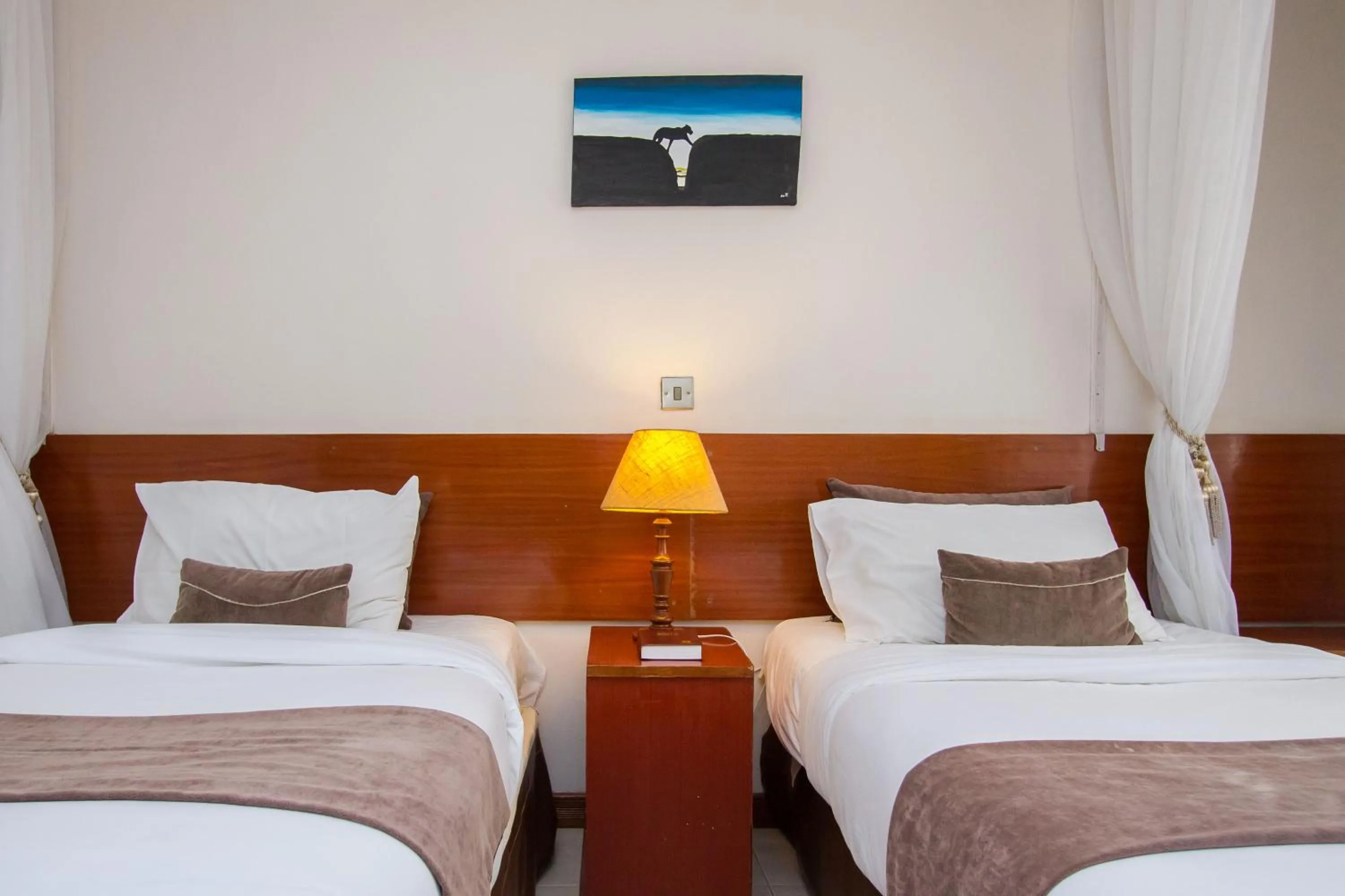 bunk bed in Victoria Comfort Inn