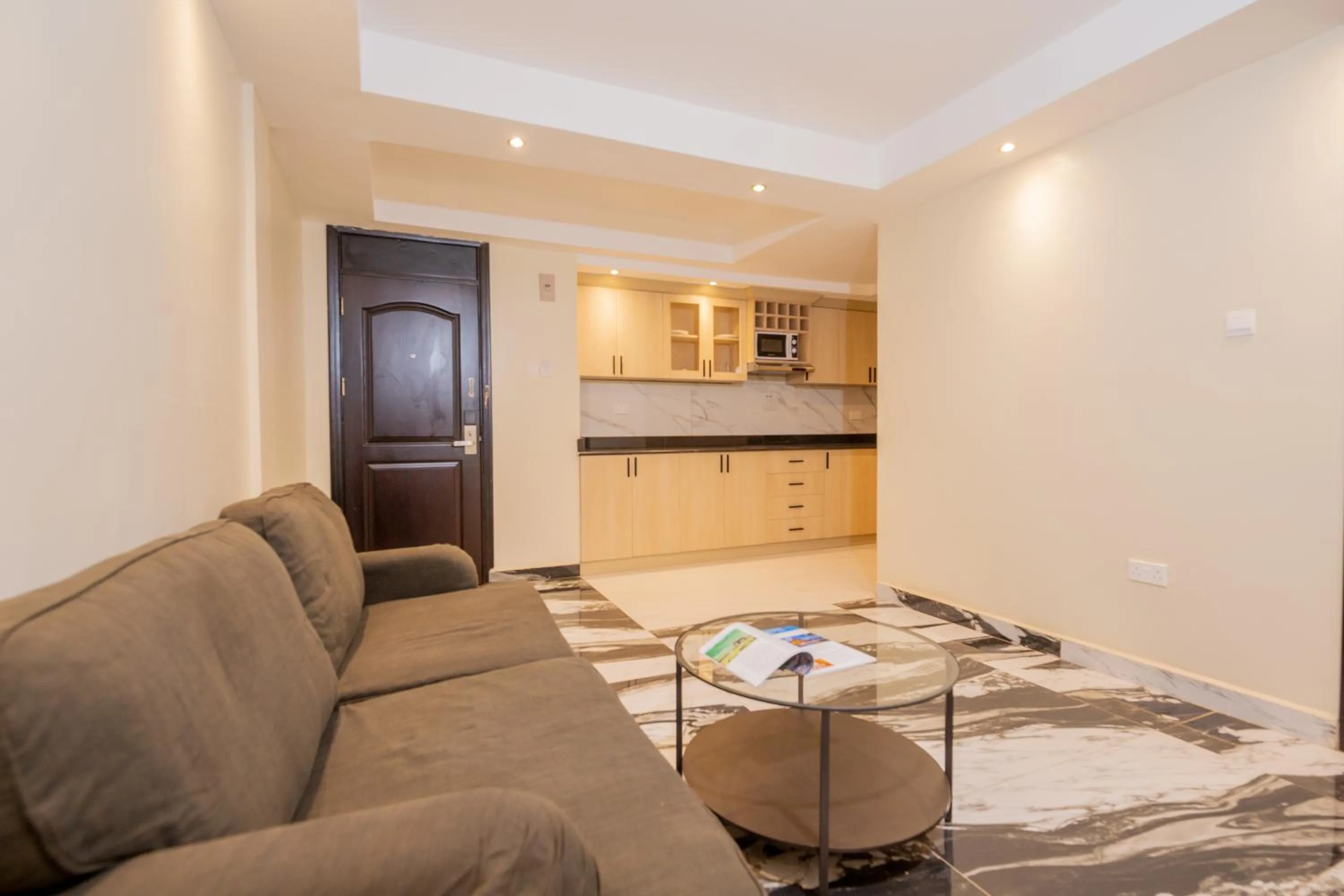 Kitchen or kitchenette in The Grandville Manor Hotel