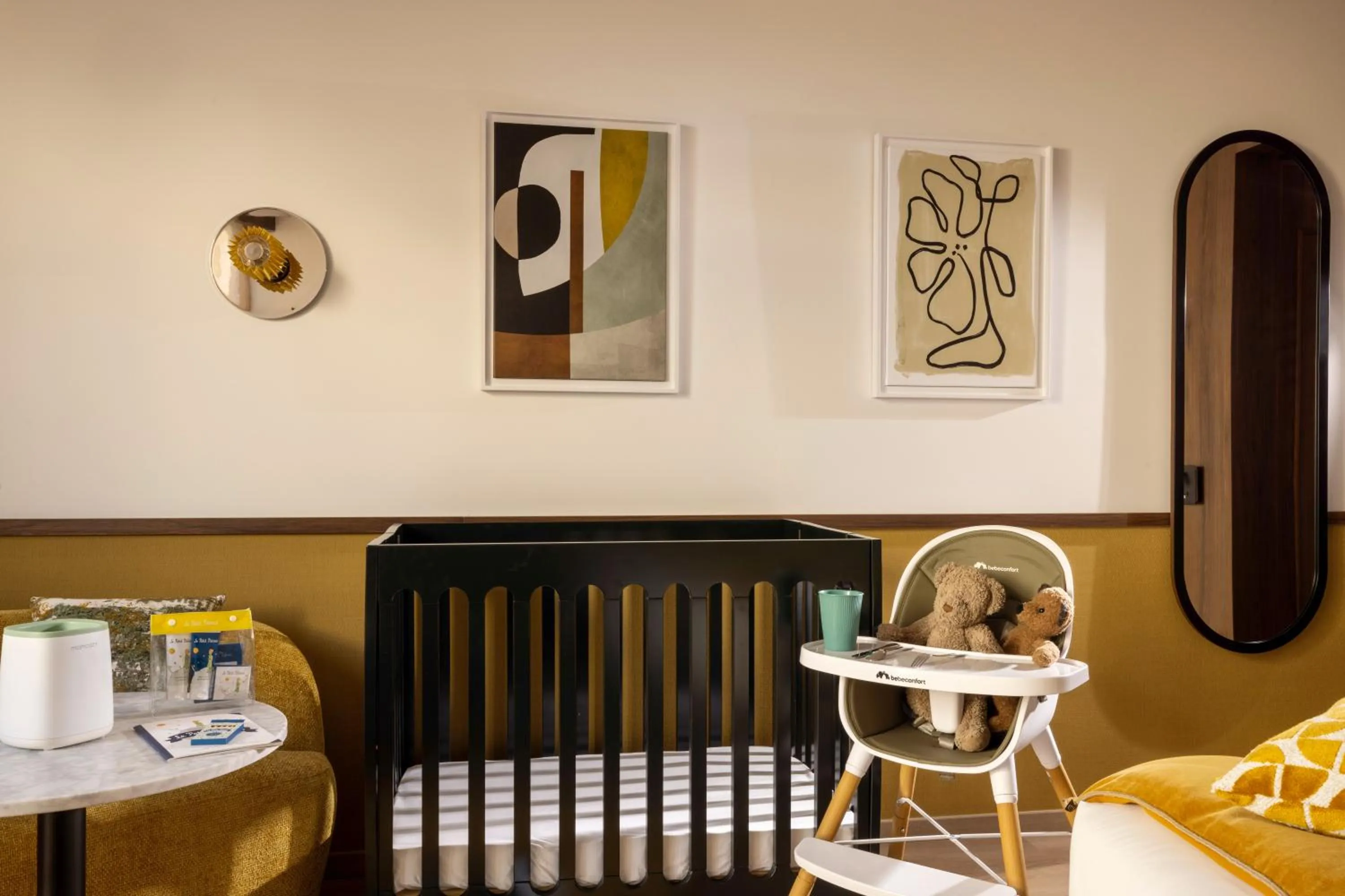 children in Hôtel 56 - Bordeaux Centre Gare Saint Jean