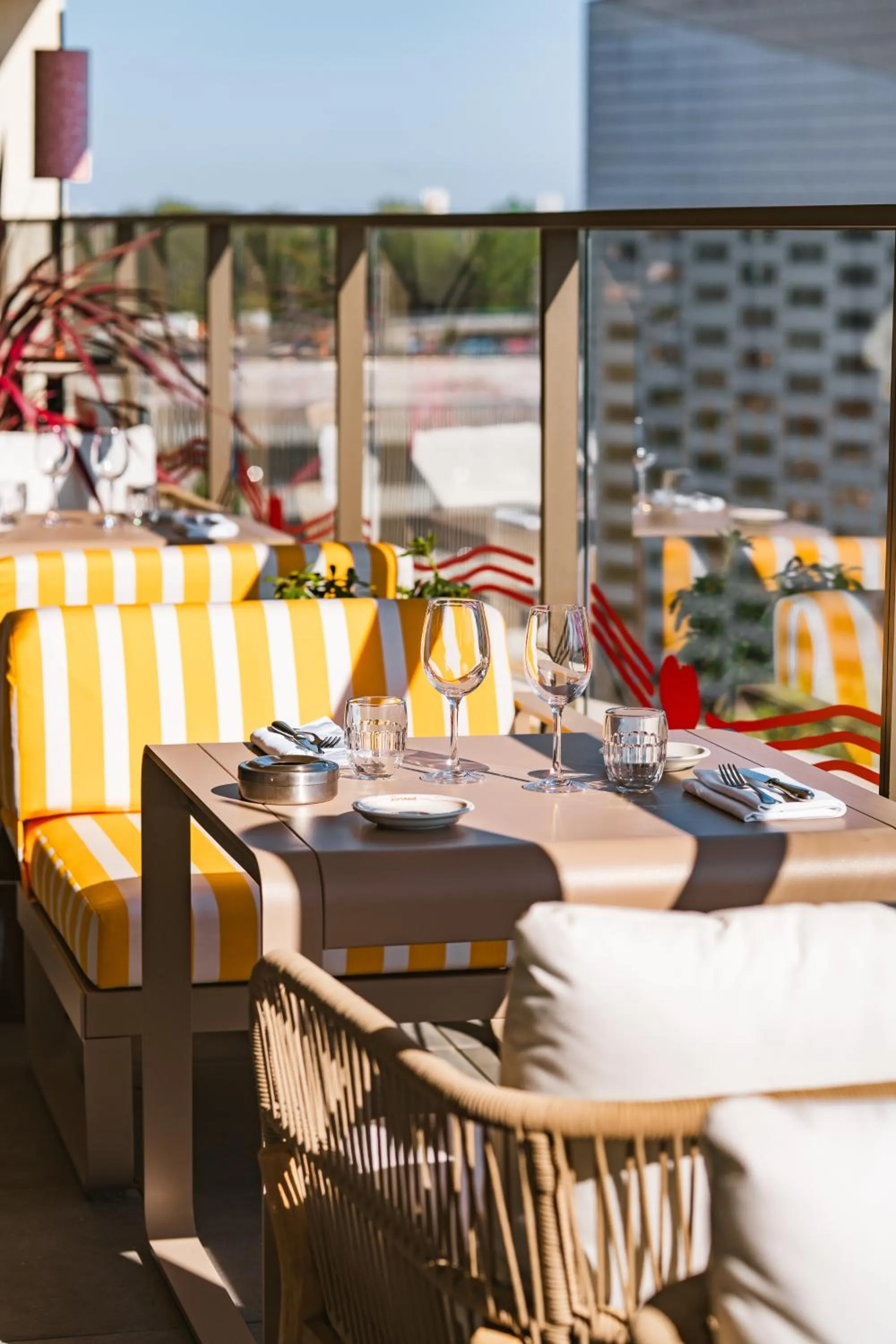 Patio in Hôtel 56 - Bordeaux Centre Gare Saint Jean